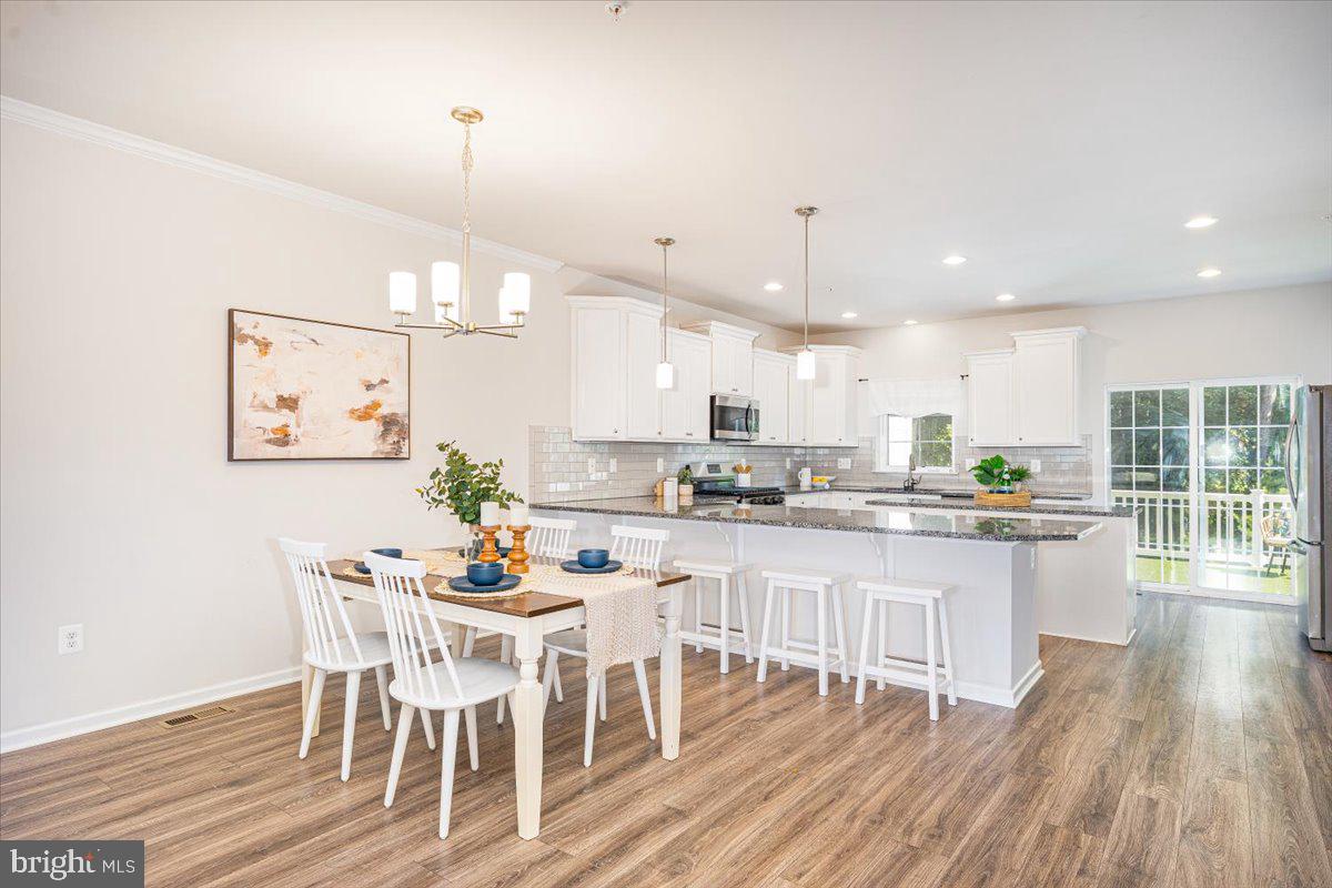 DORCHESTER VIEW - Residential