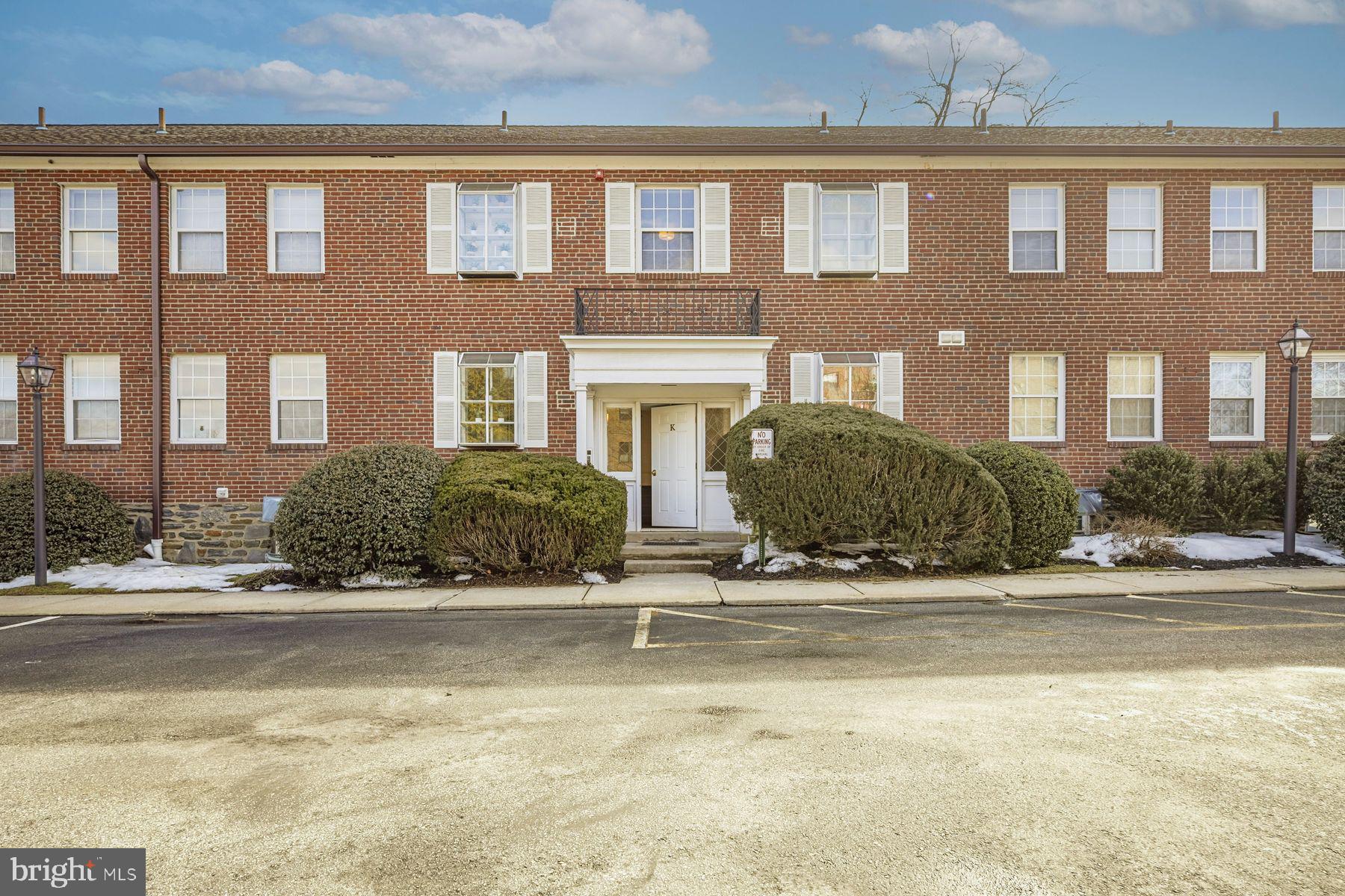 MAYFLOWER SQUARE - Residential