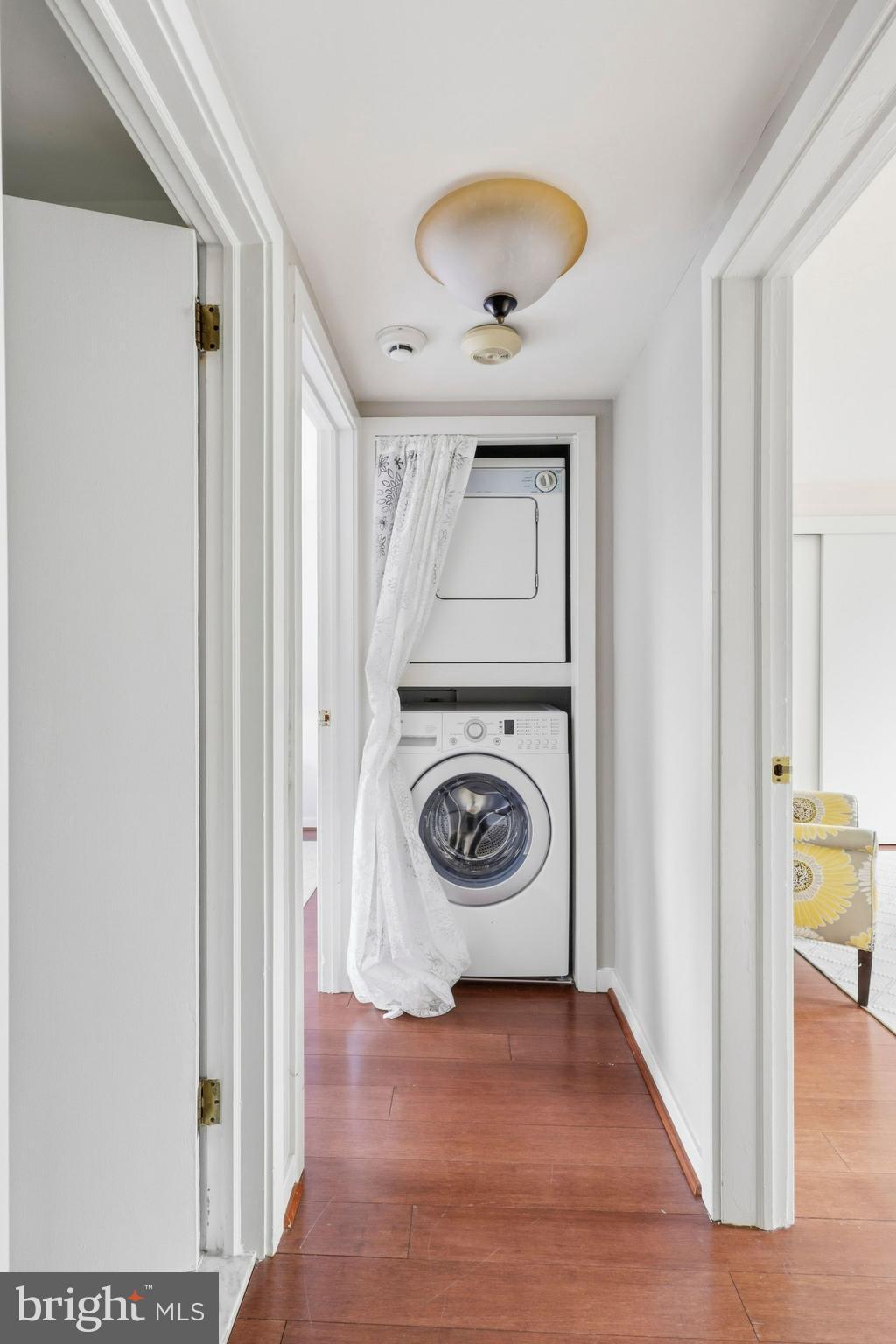 MAYFLOWER SQUARE - Residential