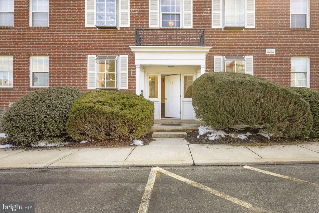 Photo of 922 Montgomery Avenue #K2, BRYN MAWR, PA 19010 (MLS # PAMC2166066)