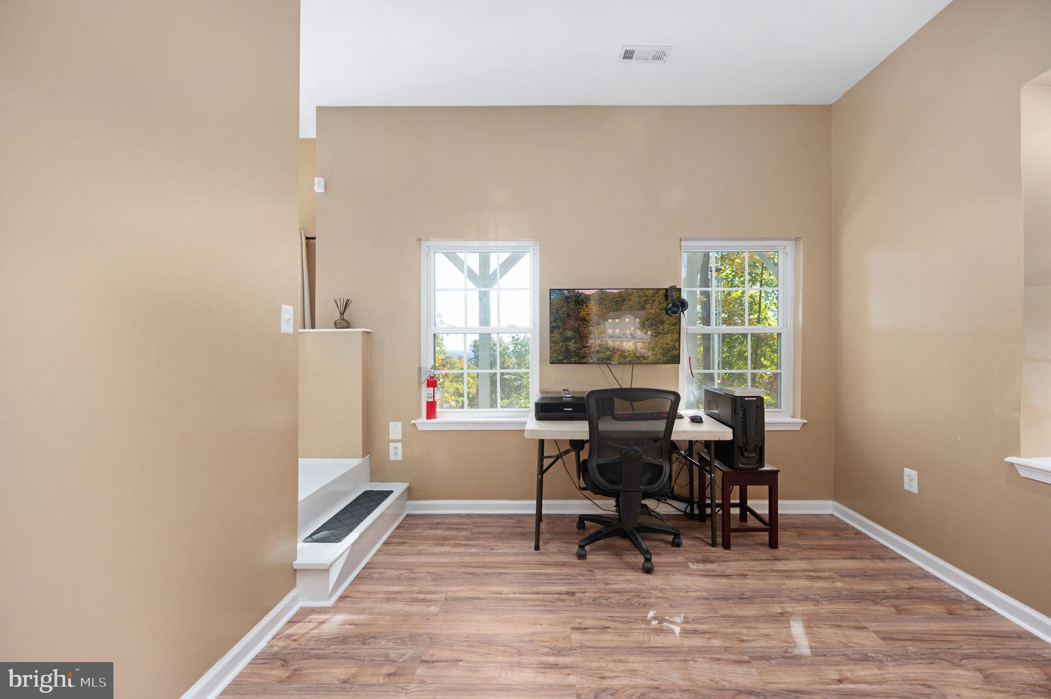 BULL RUN MOUNTAIN - Residential