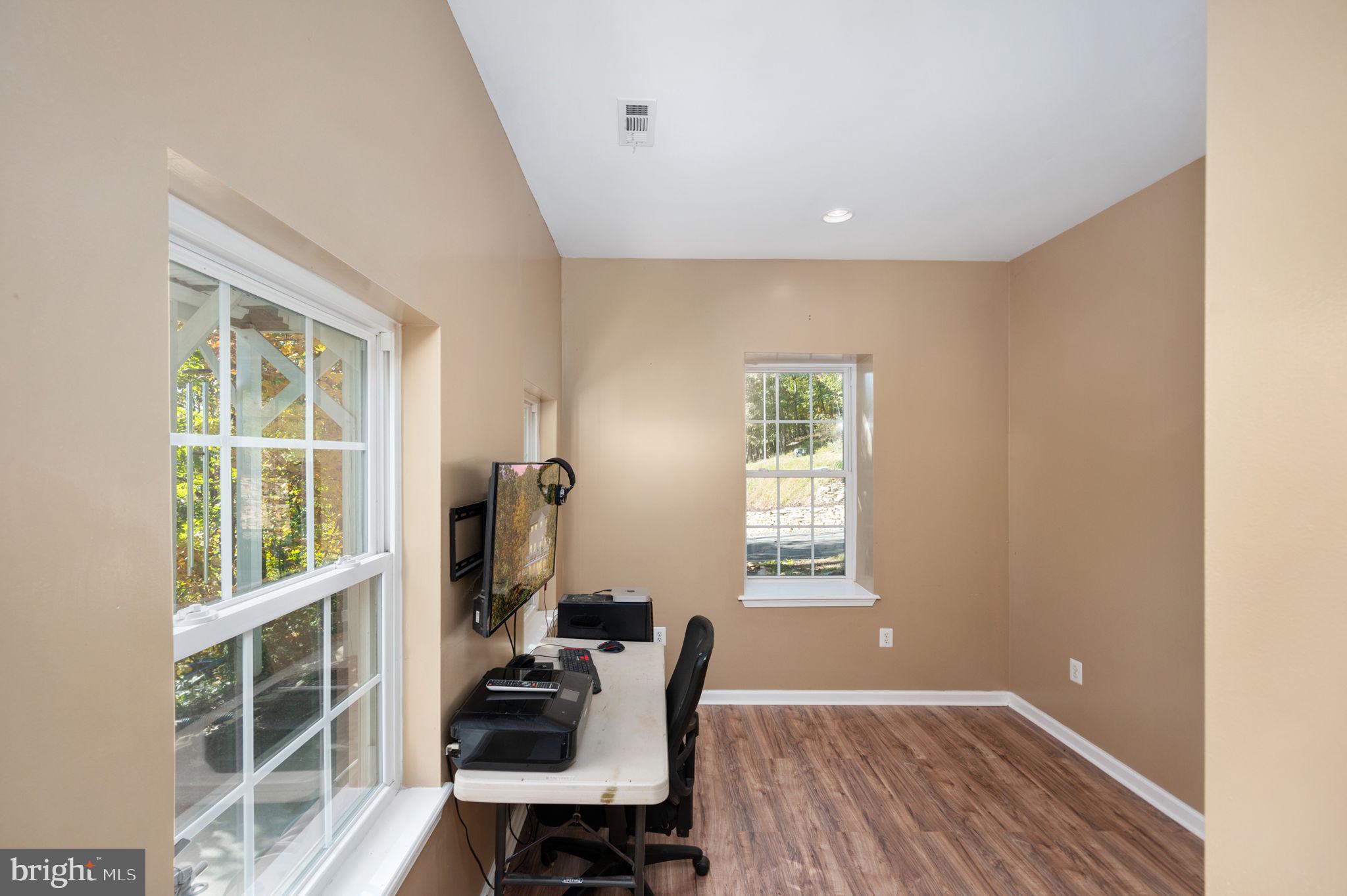 BULL RUN MOUNTAIN - Residential