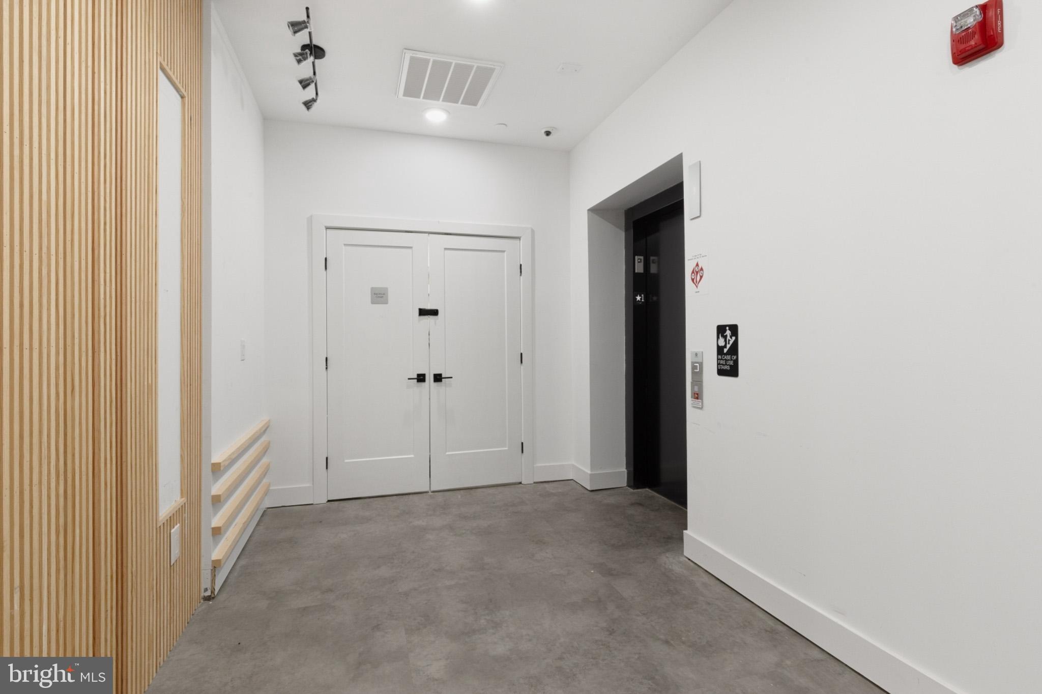 EAST KENSINGTON - Residential Lease