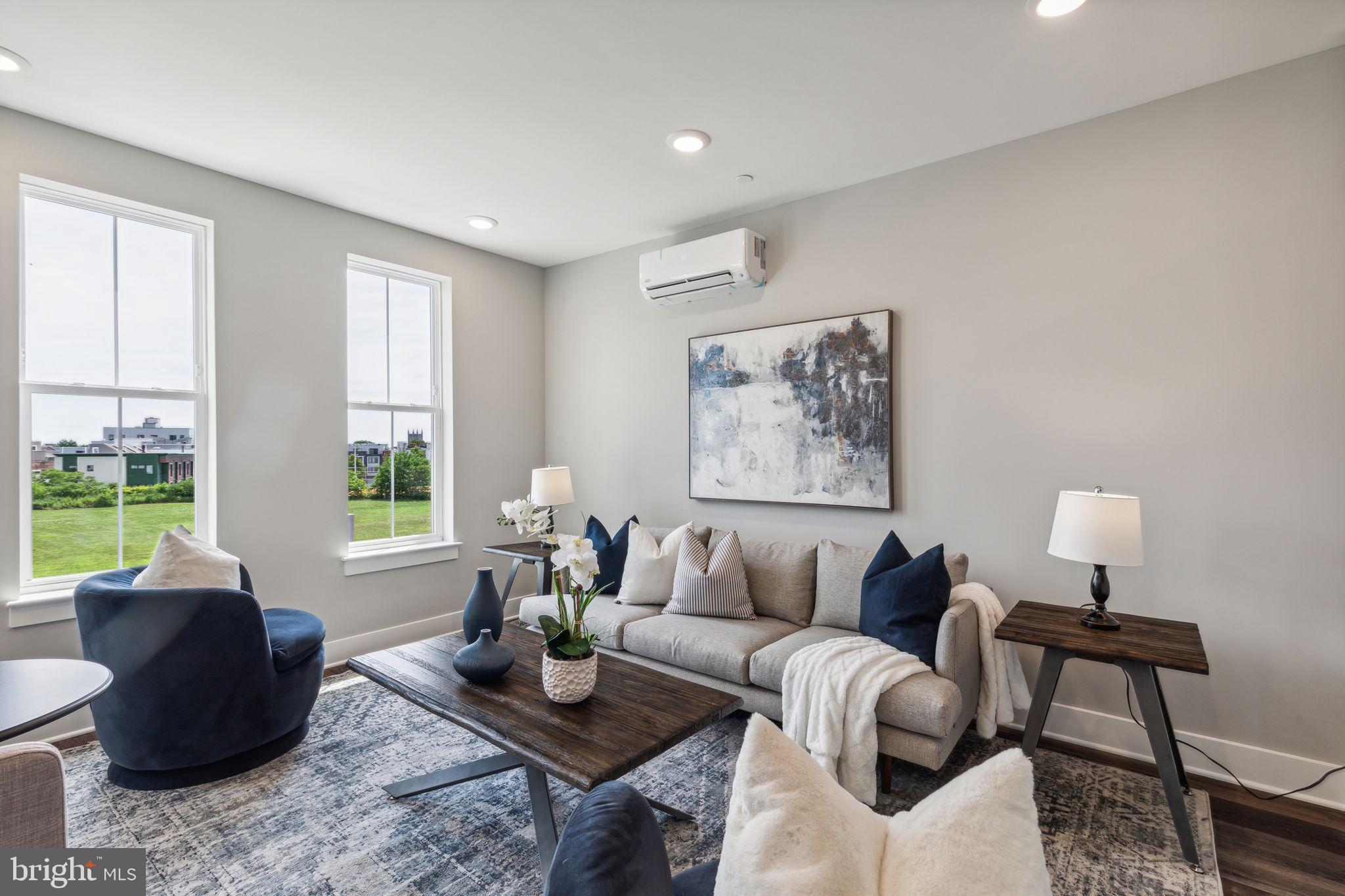 EAST KENSINGTON - Residential Lease