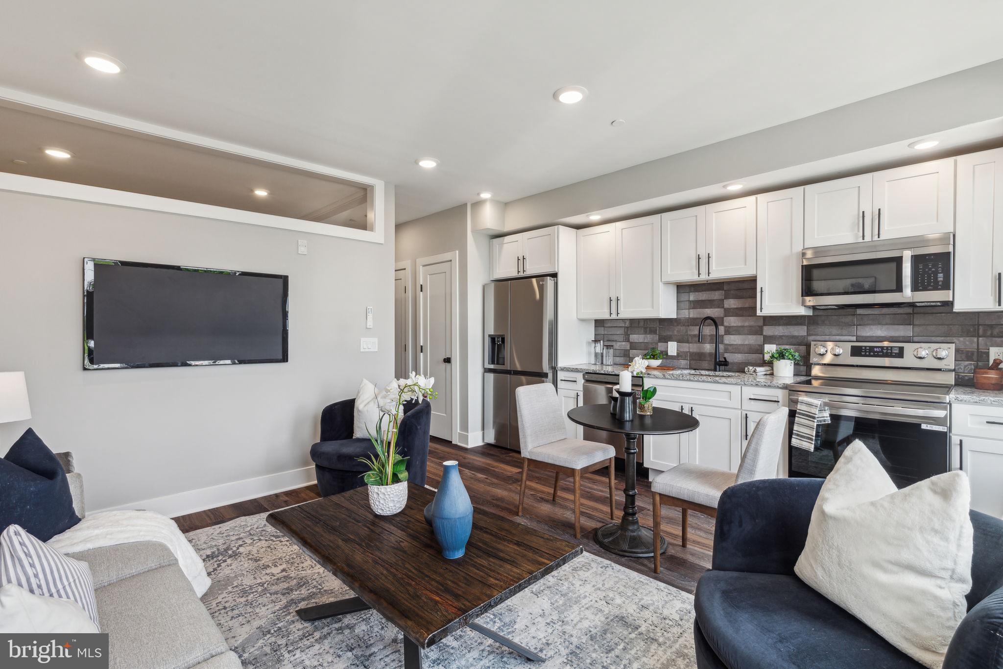 EAST KENSINGTON - Residential Lease