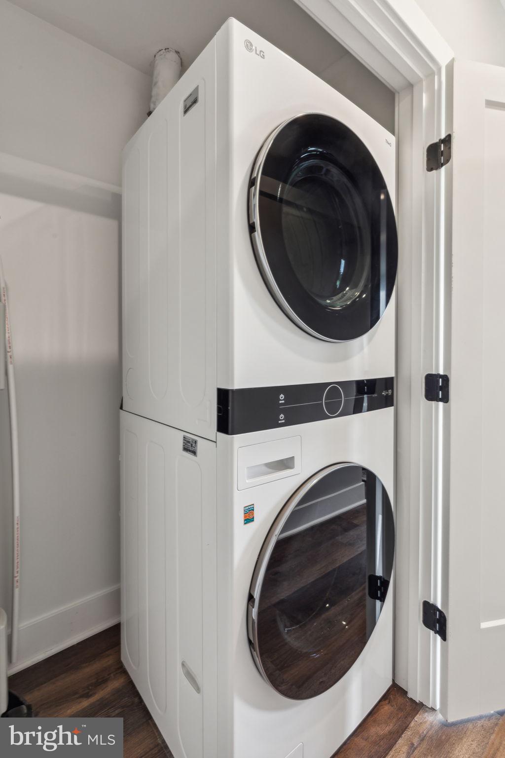 EAST KENSINGTON - Residential Lease