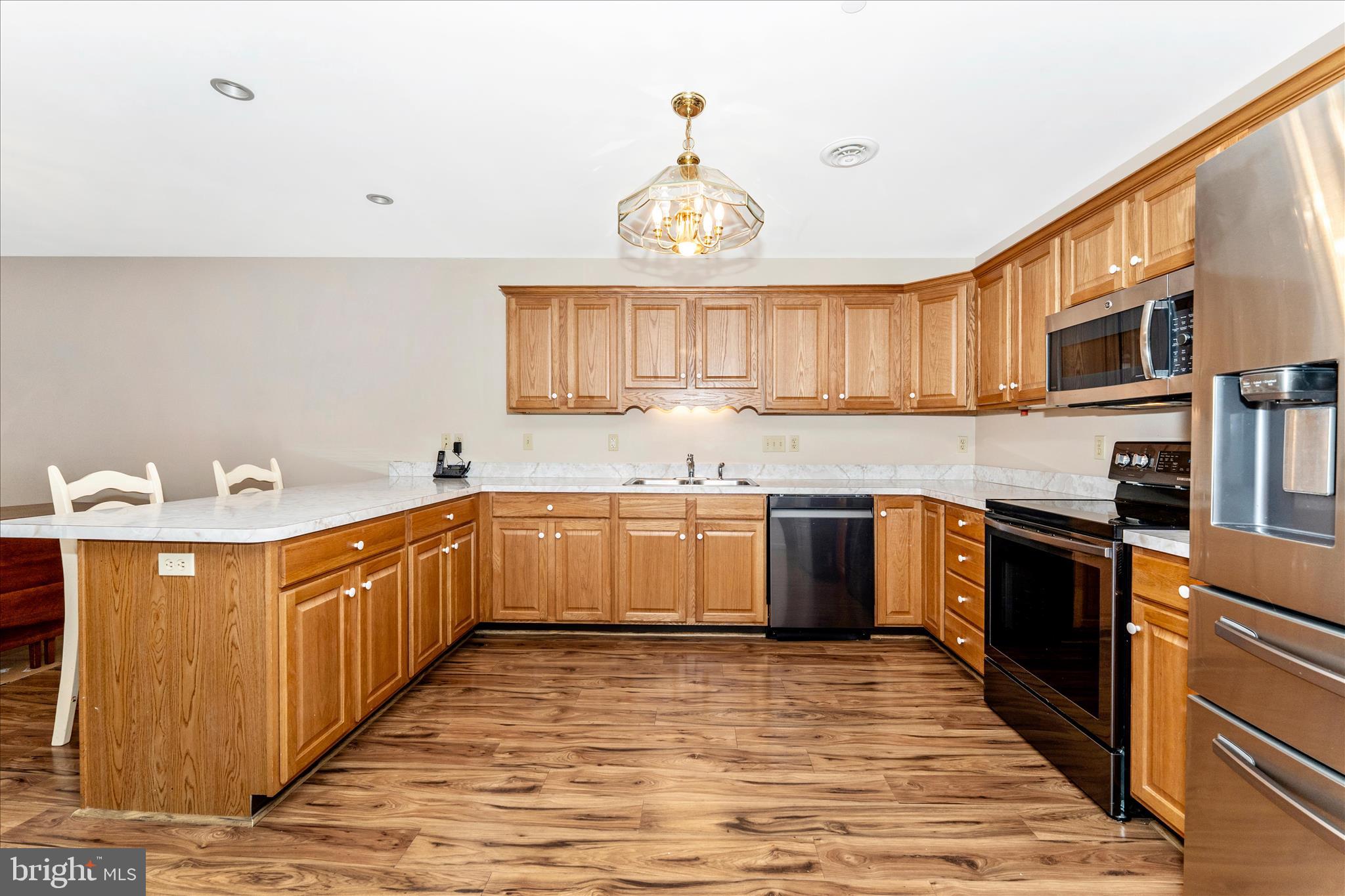 SOUTH POINTE - Residential