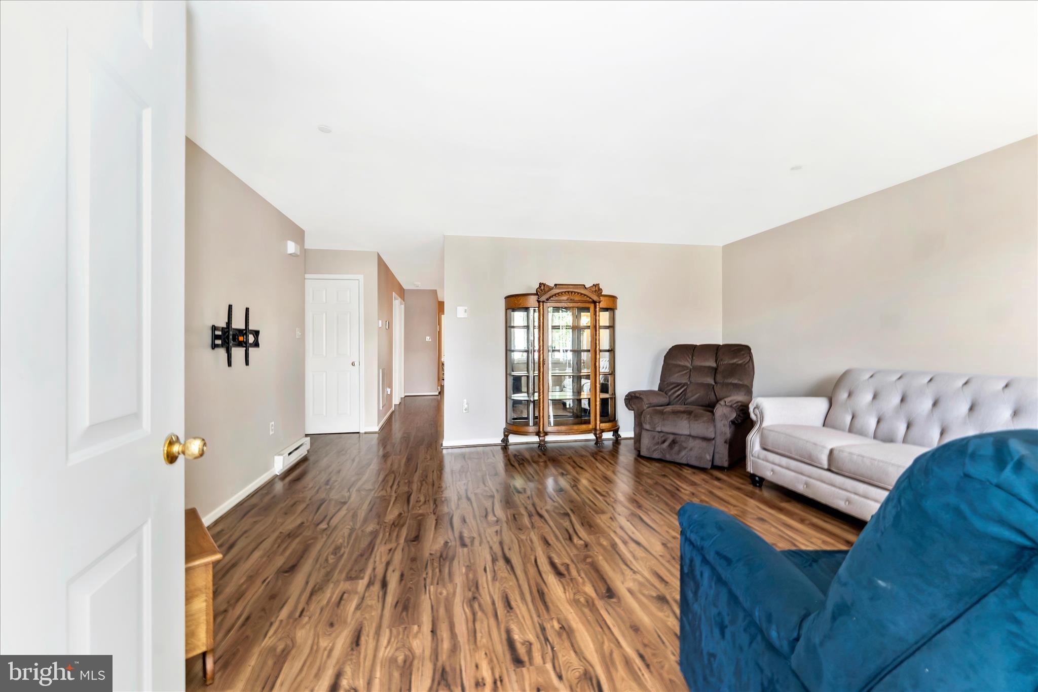 SOUTH POINTE - Residential