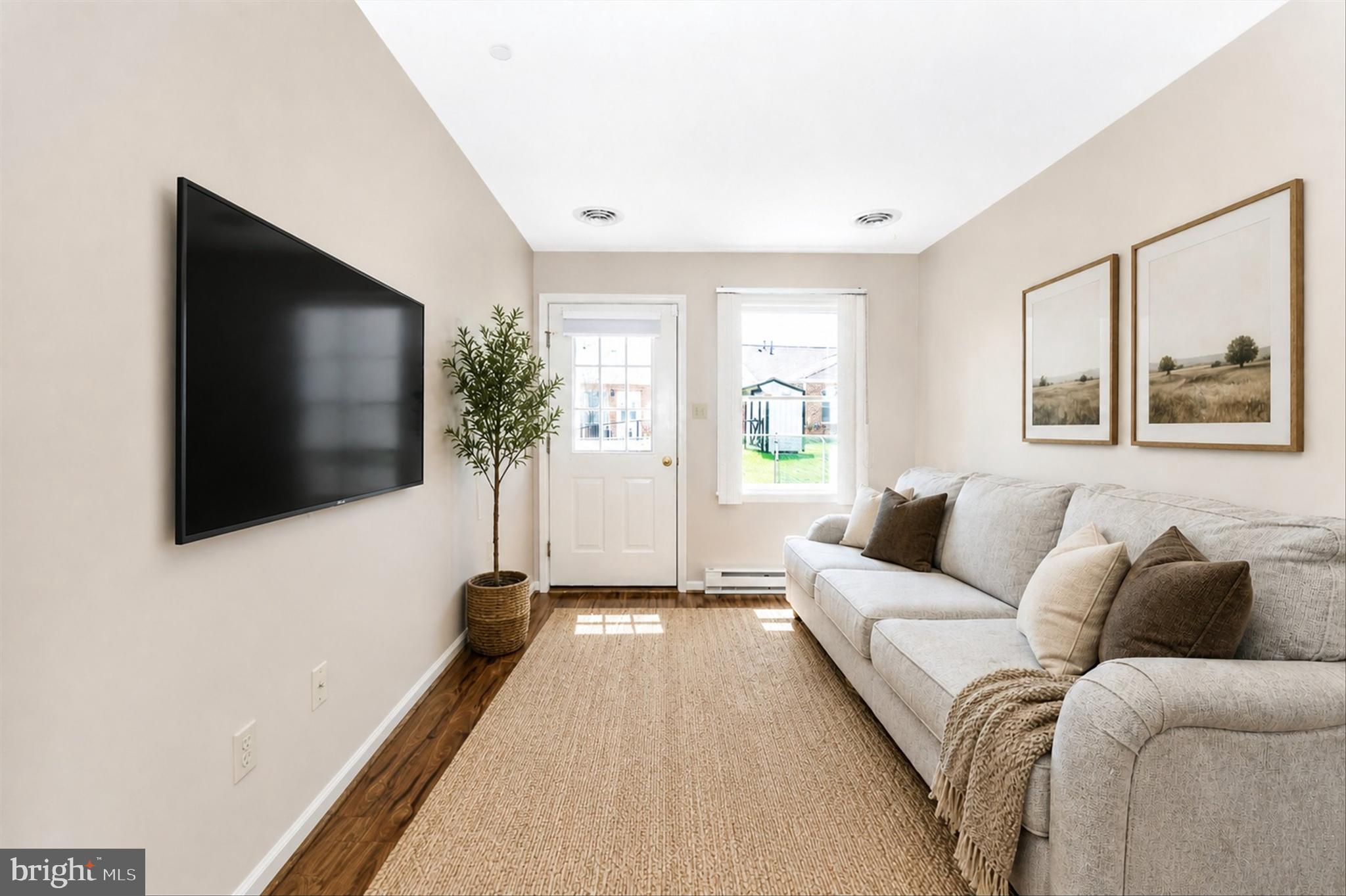 SOUTH POINTE - Residential