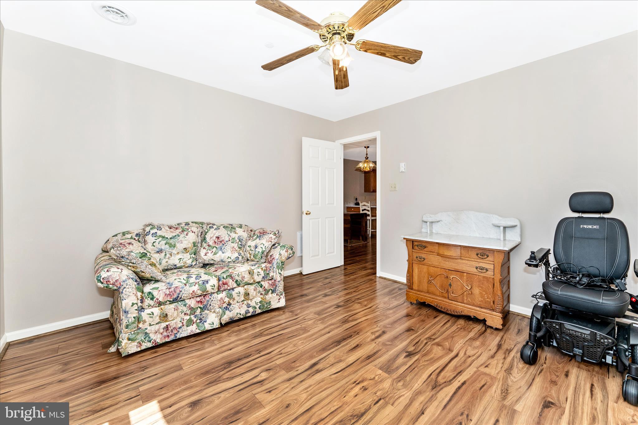 SOUTH POINTE - Residential