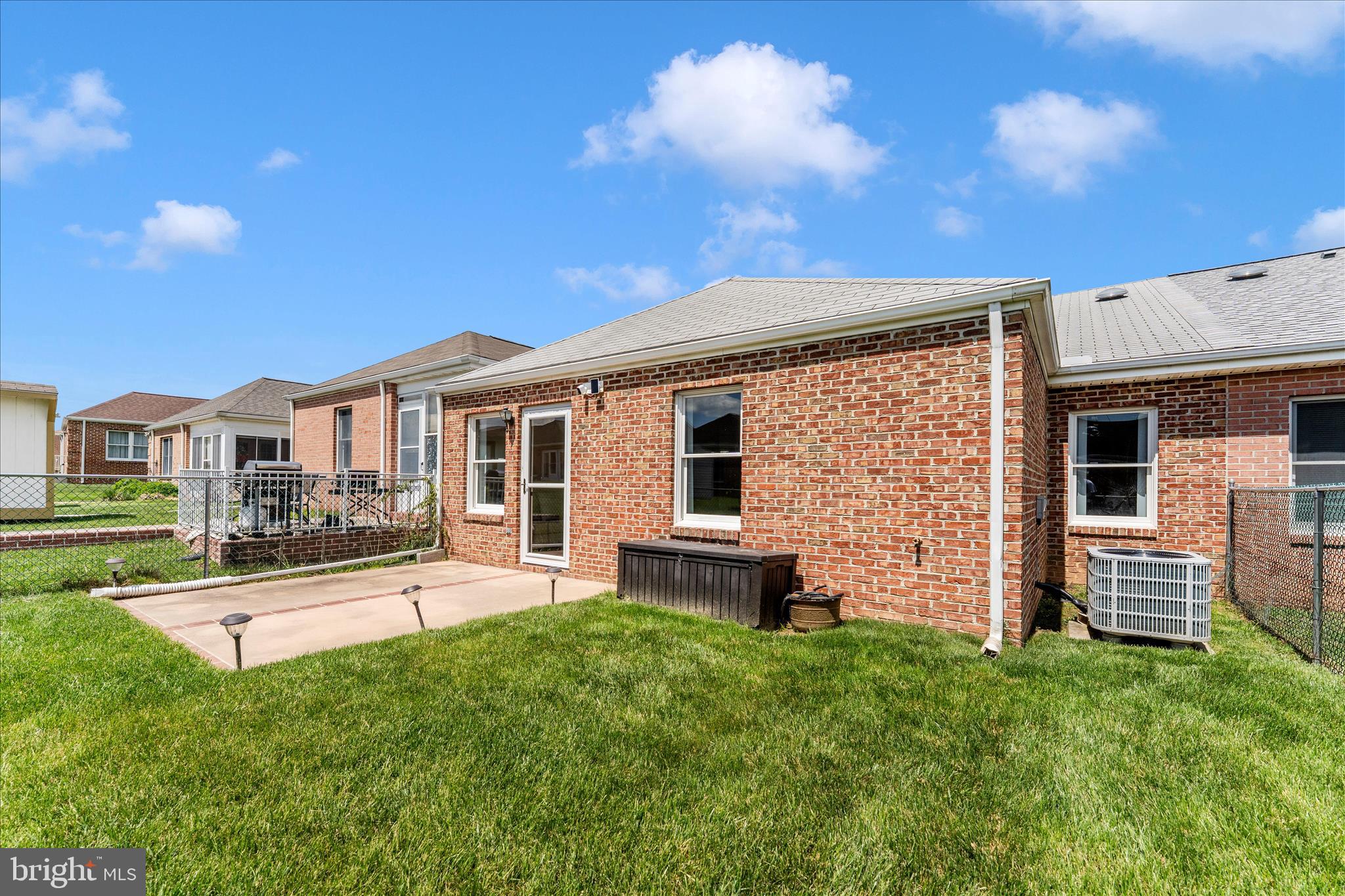 SOUTH POINTE - Residential