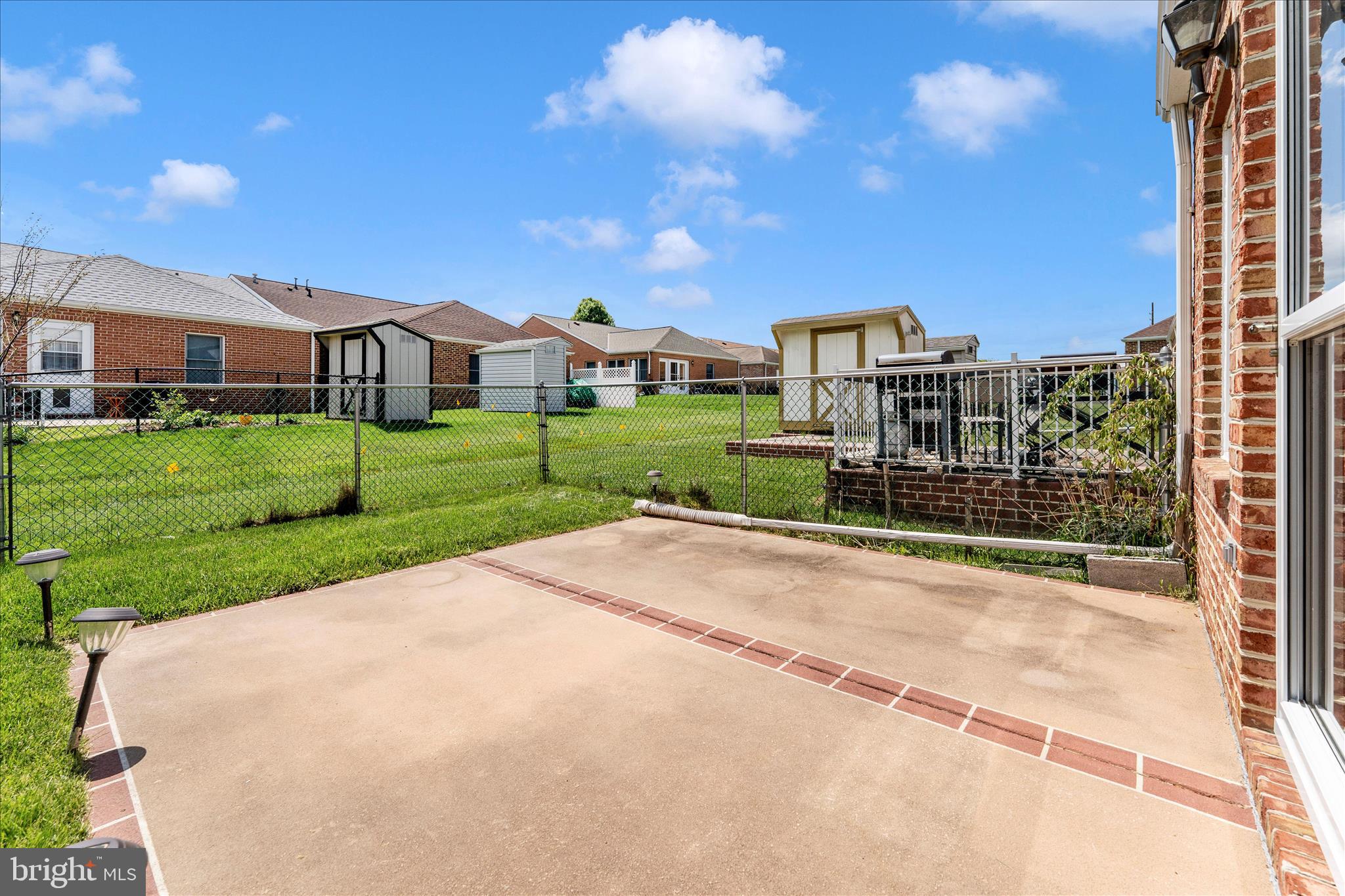 SOUTH POINTE - Residential