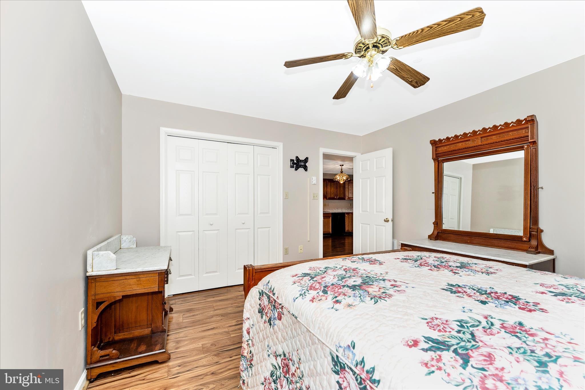 SOUTH POINTE - Residential
