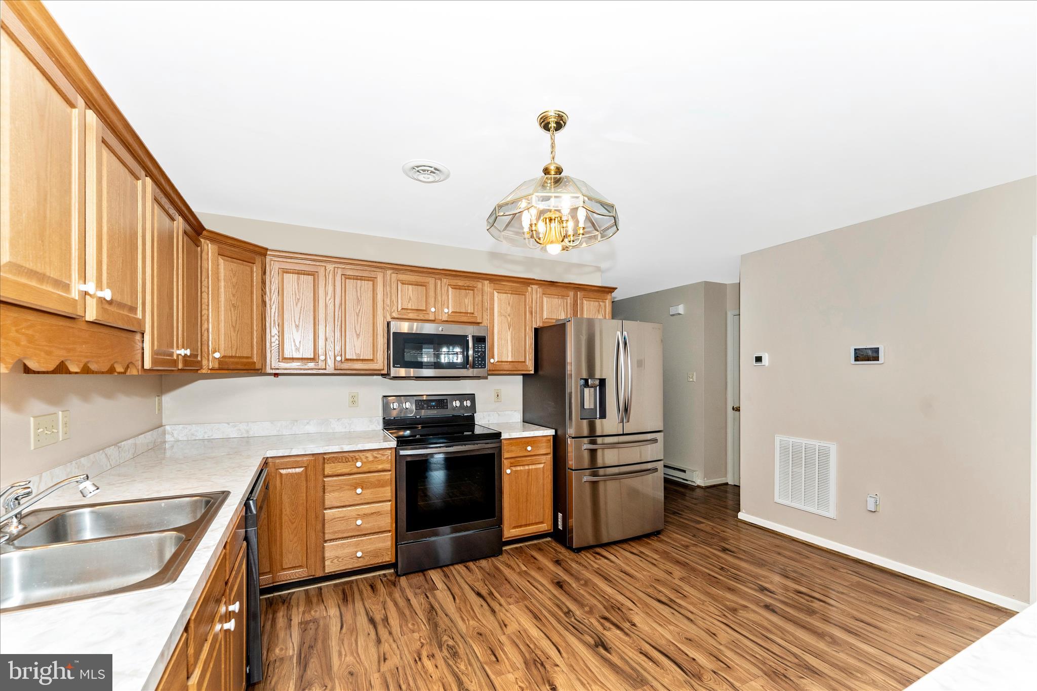 SOUTH POINTE - Residential