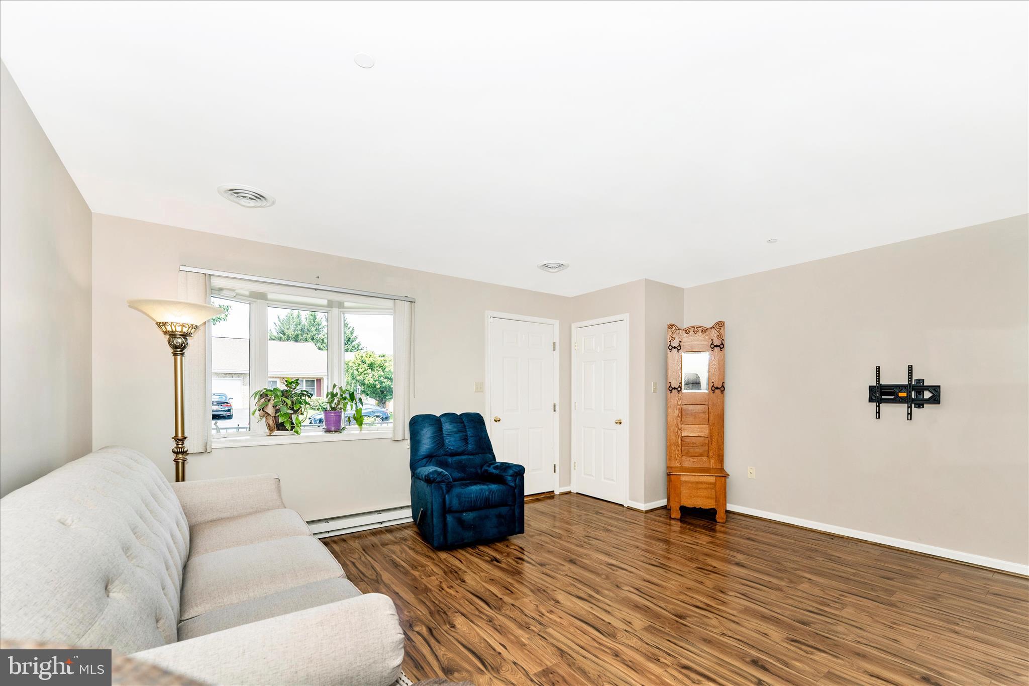 SOUTH POINTE - Residential
