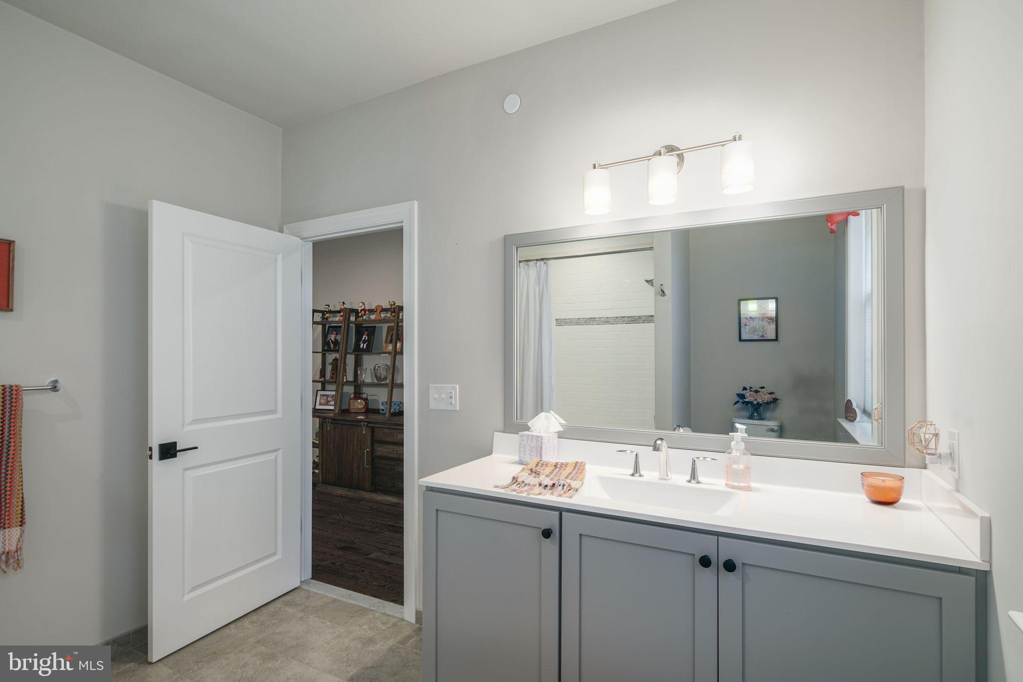 FLOURTOWN - Residential