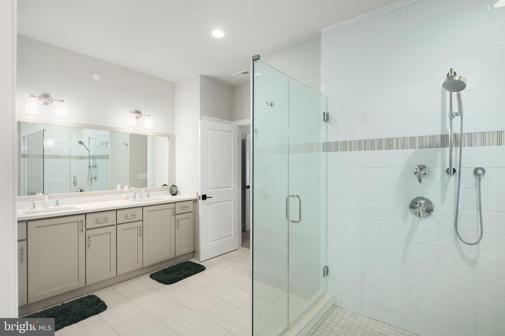 FLOURTOWN - Residential