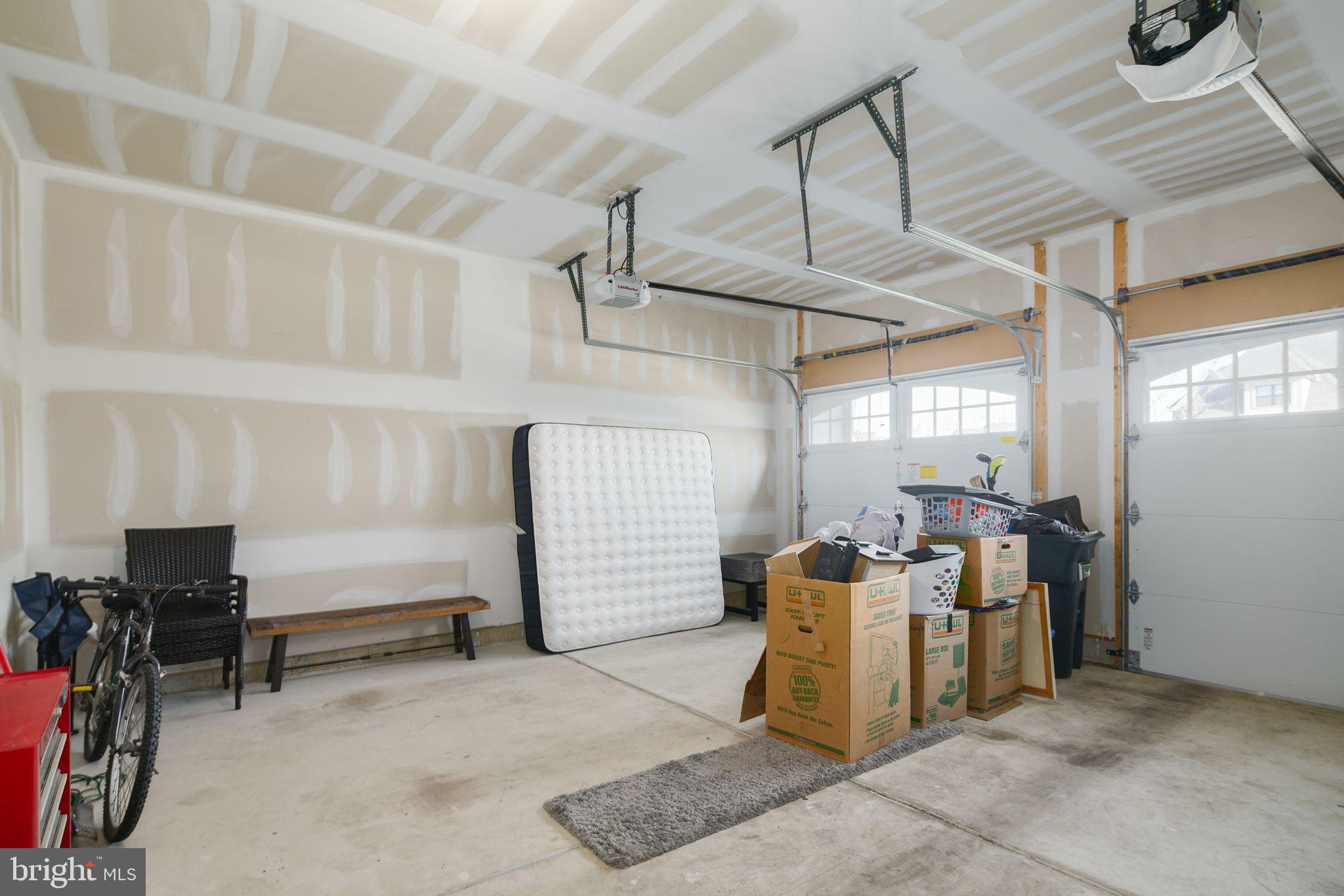 FLOURTOWN - Residential