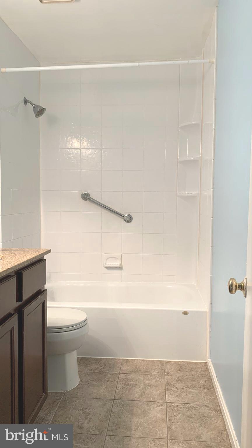 SUNNINGDALE MEADOWS - Residential Lease