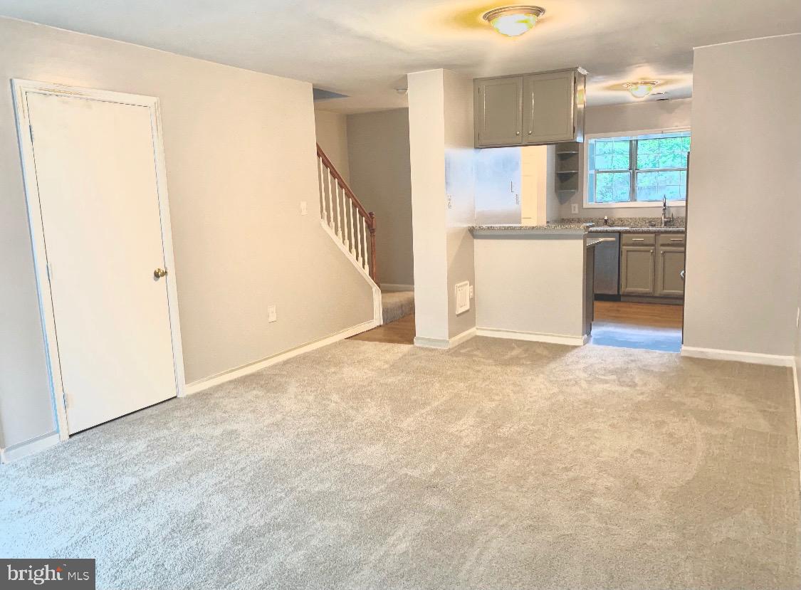 SUNNINGDALE MEADOWS - Residential Lease