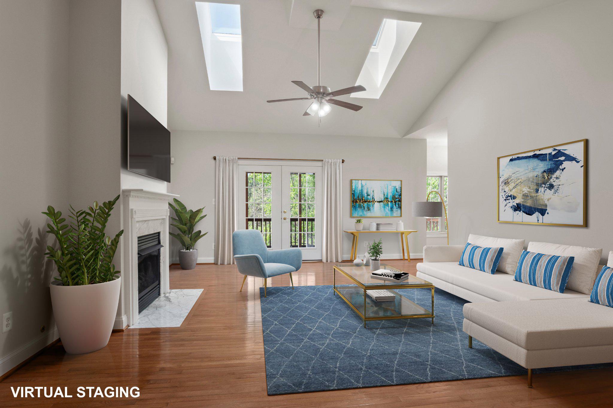 CARRIAGE HOUSE CHASE - Residential