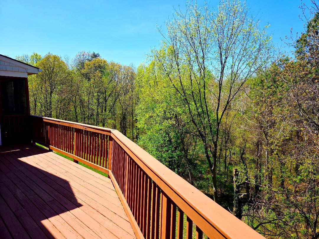 CARRIAGE HOUSE CHASE - Residential