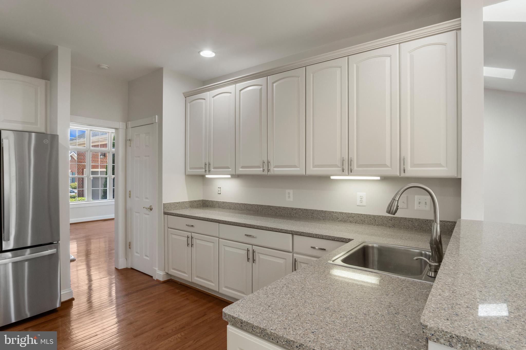 CARRIAGE HOUSE CHASE - Residential