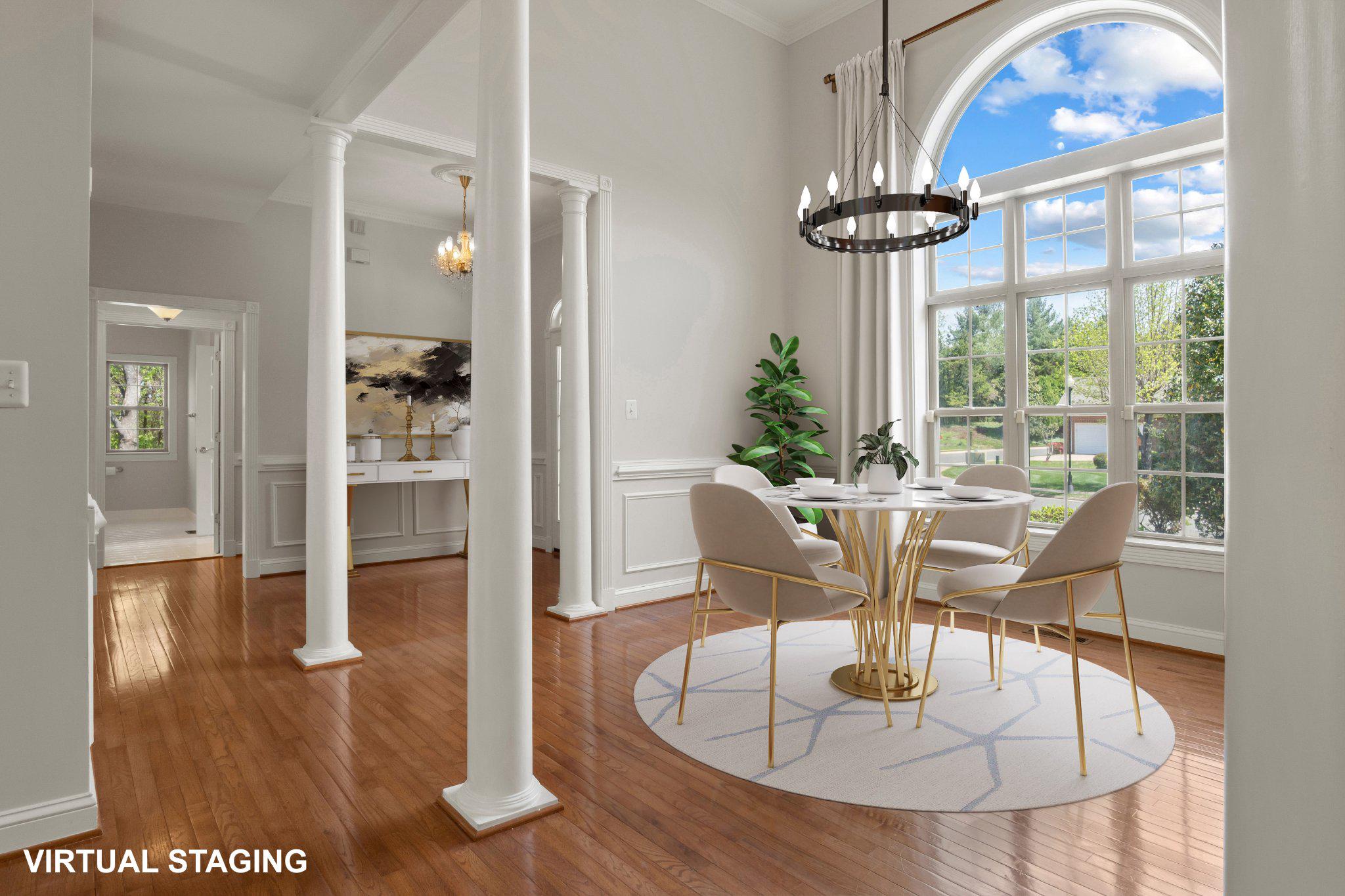 CARRIAGE HOUSE CHASE - Residential