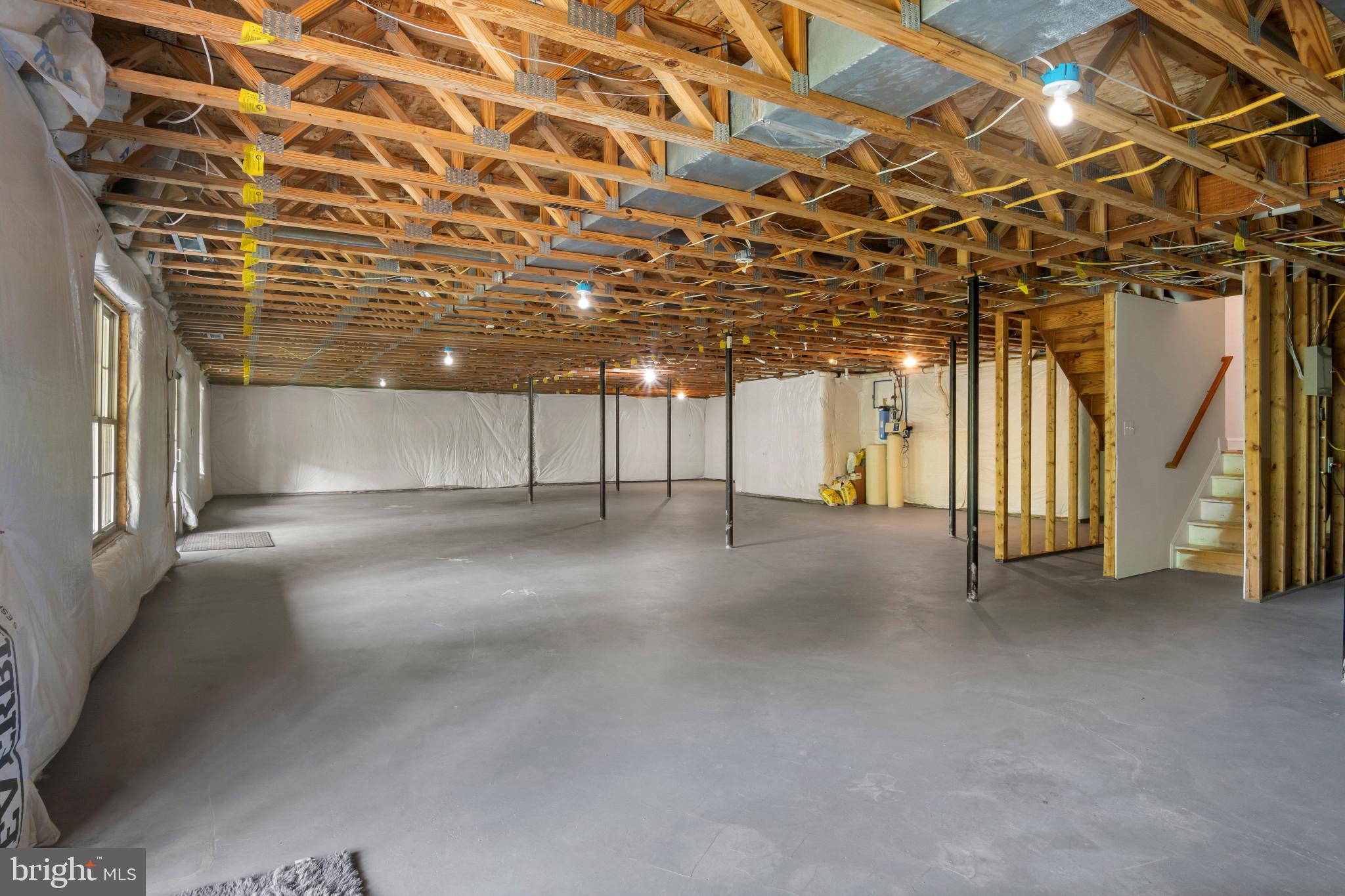 CARRIAGE HOUSE CHASE - Residential