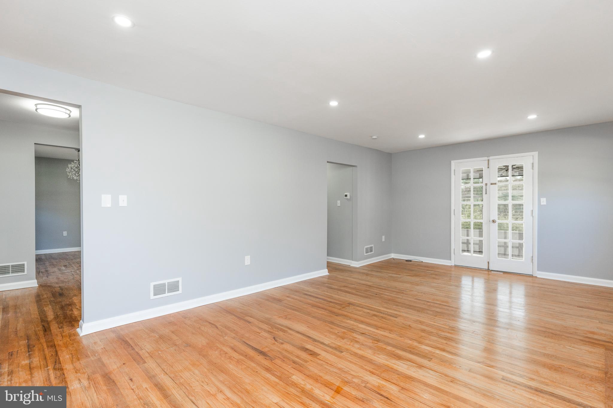 GRAYLYN CREST - Residential Lease