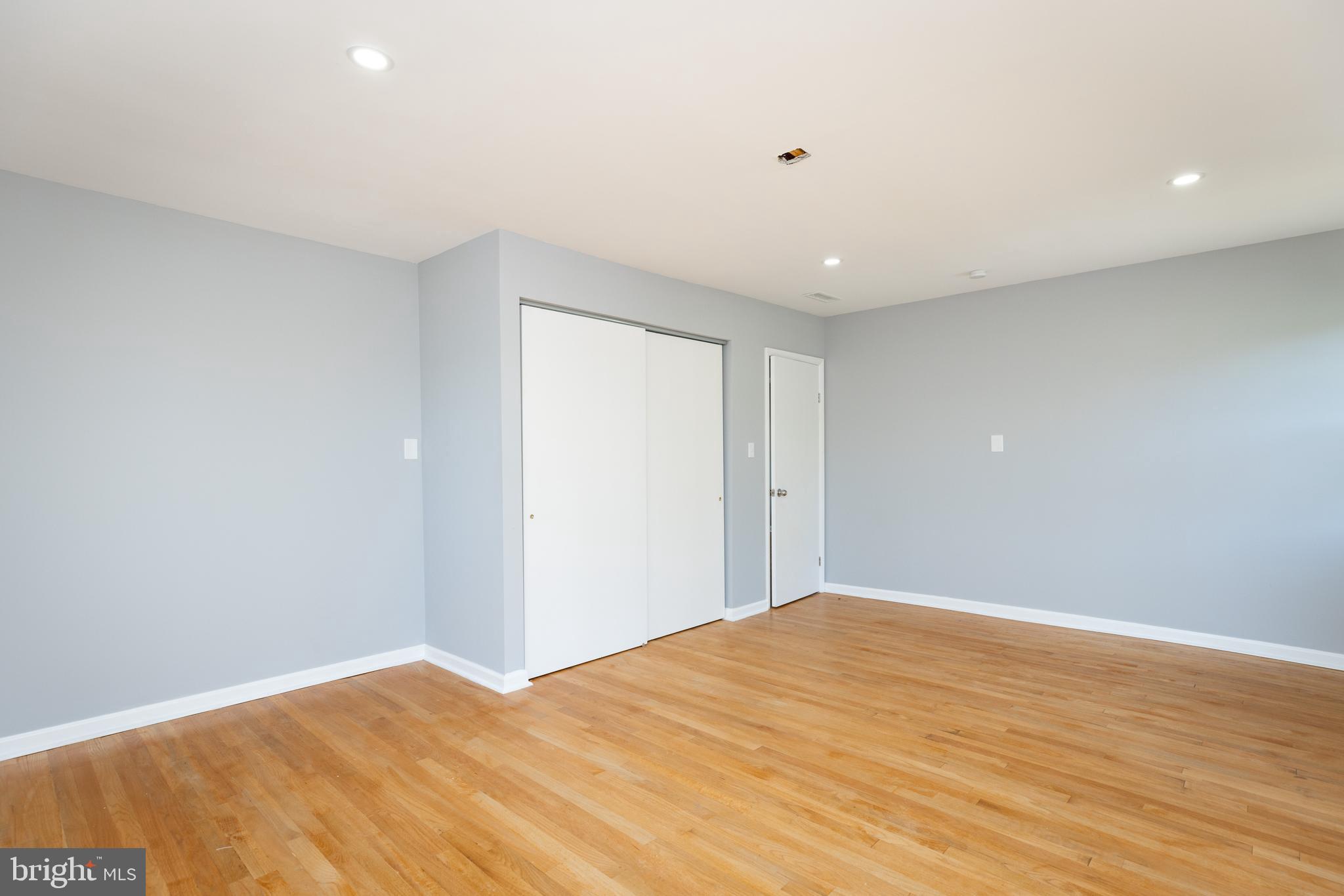 GRAYLYN CREST - Residential Lease