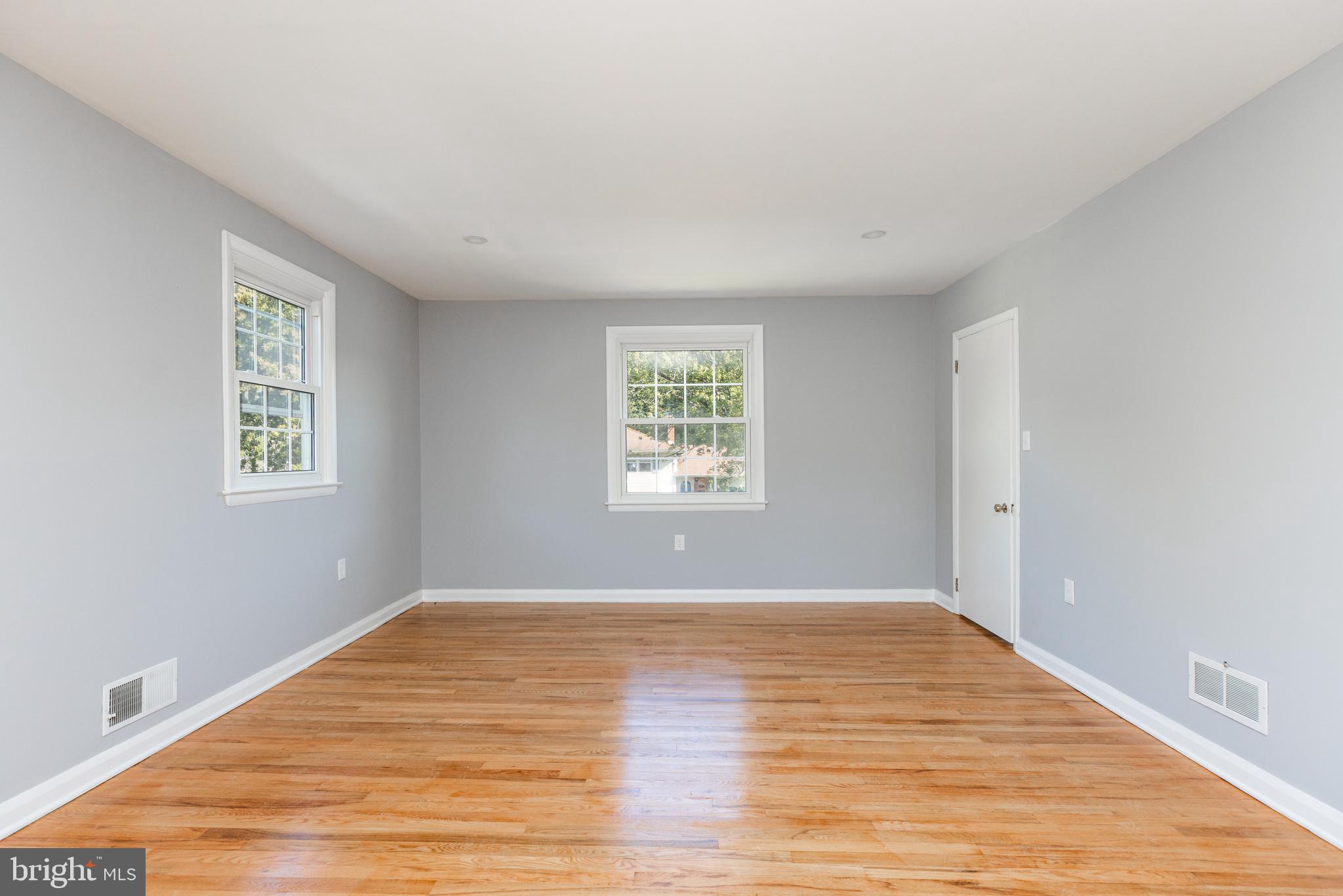 GRAYLYN CREST - Residential Lease