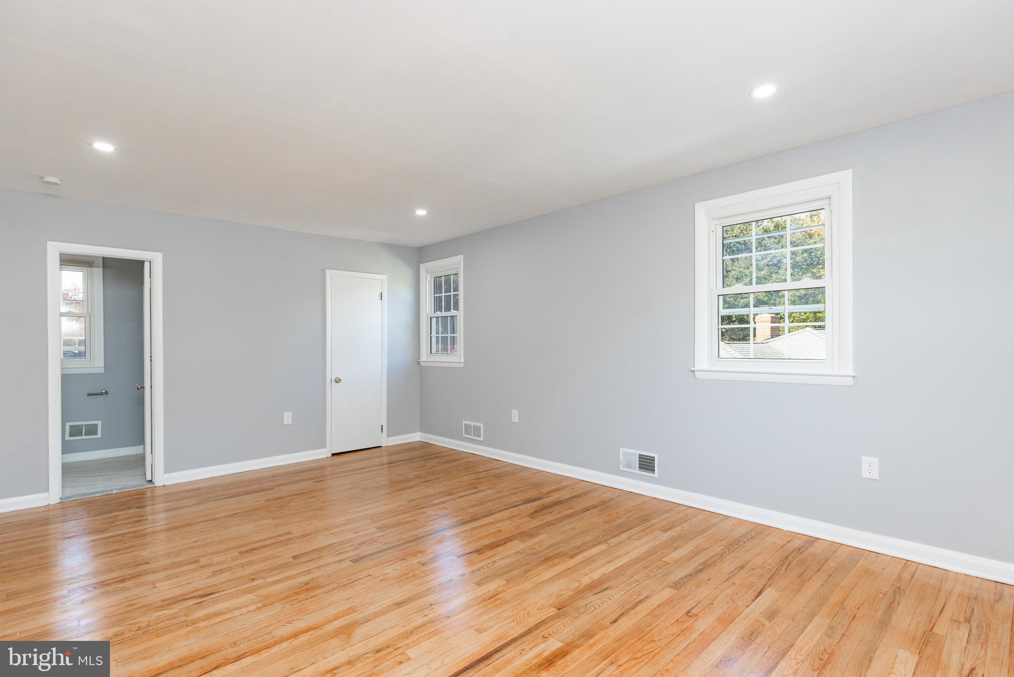 GRAYLYN CREST - Residential Lease