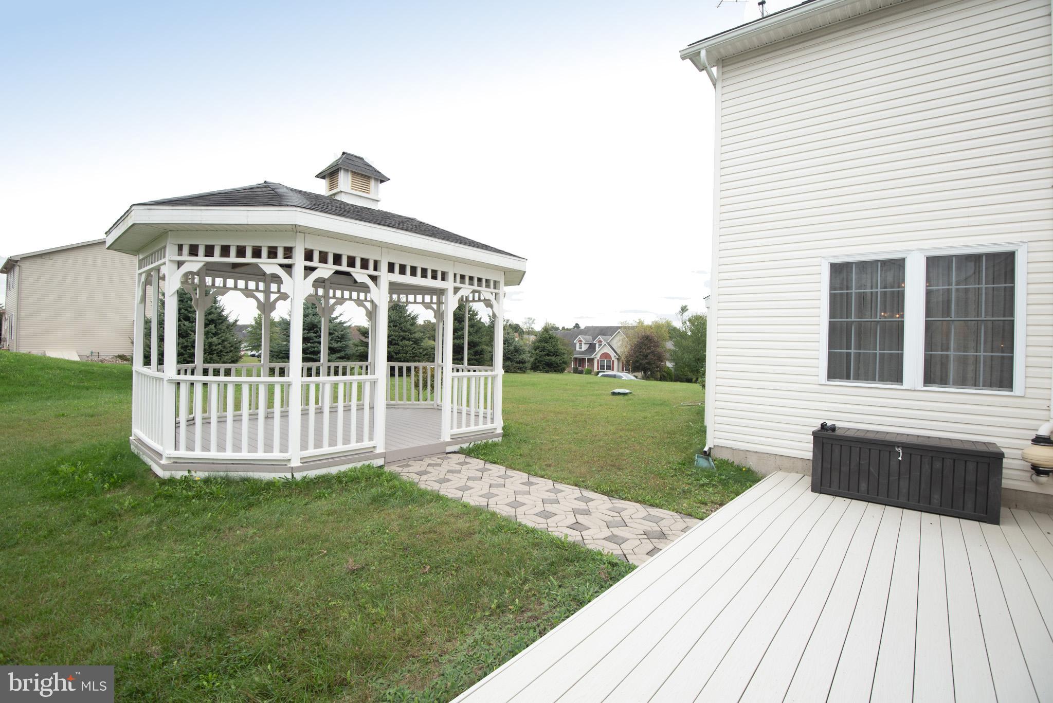 WINDSOR MANOR - Residential