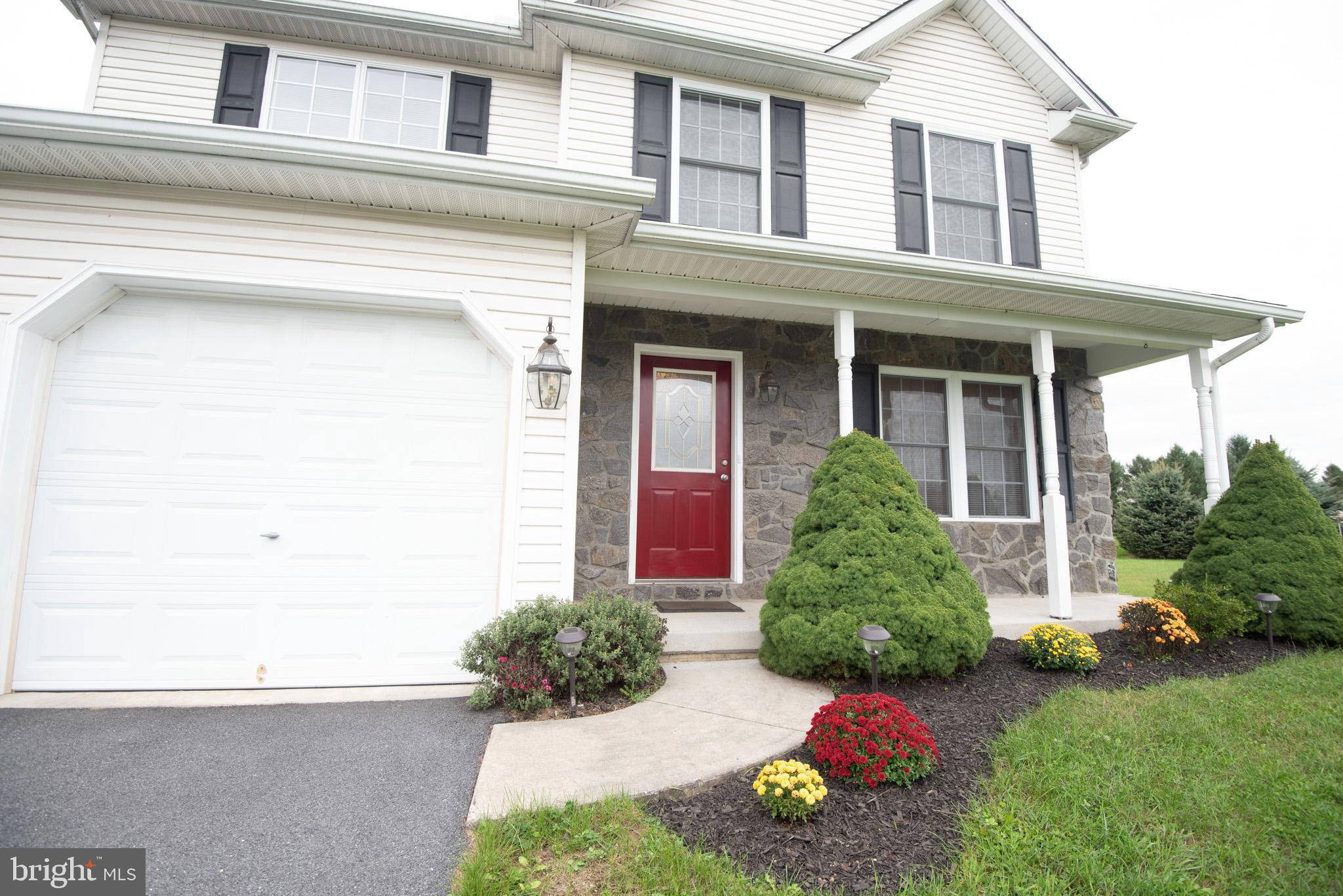 WINDSOR MANOR - Residential