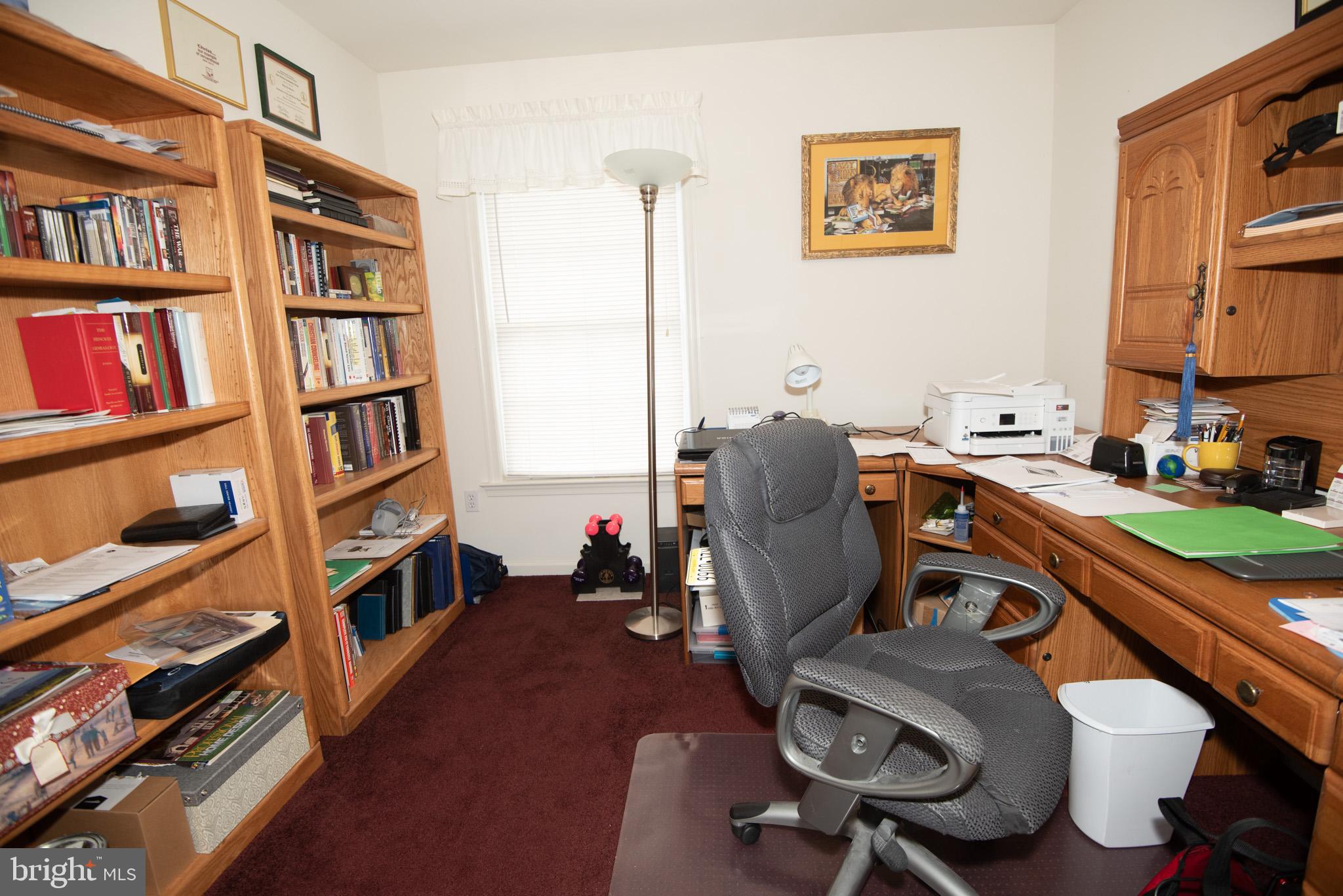 WINDSOR MANOR - Residential