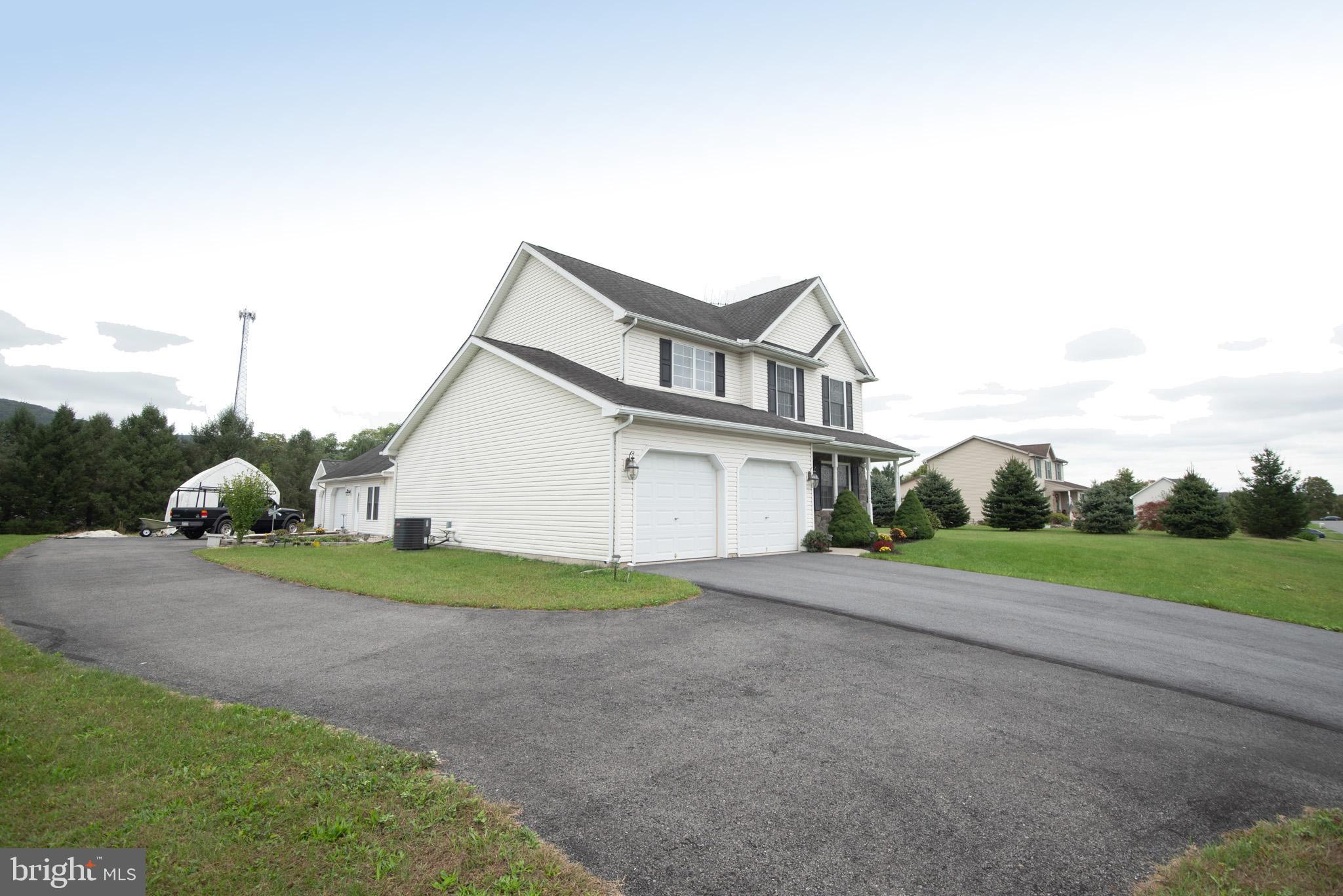 WINDSOR MANOR - Residential