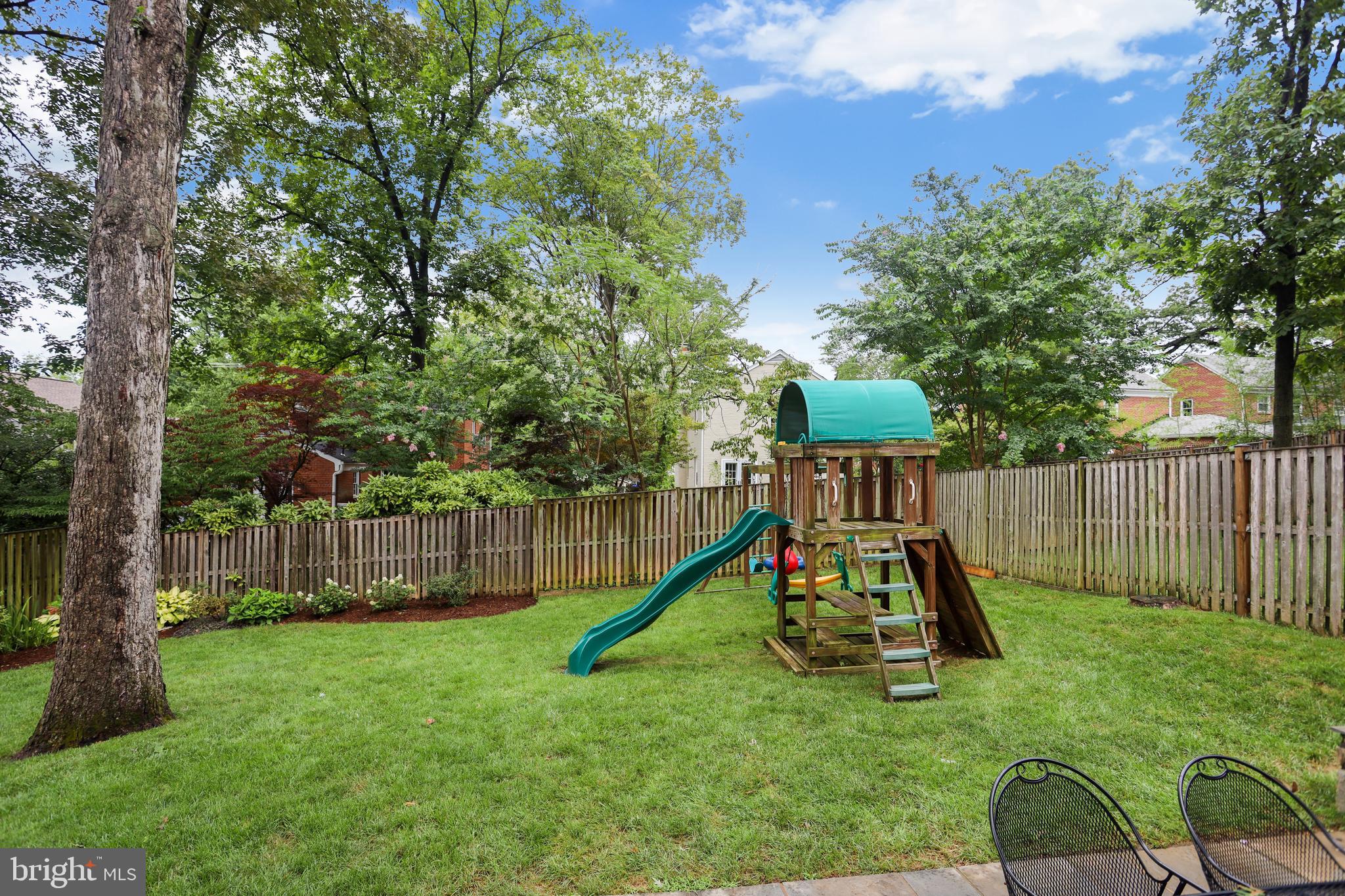 ALTA VISTA TERRACE - Residential