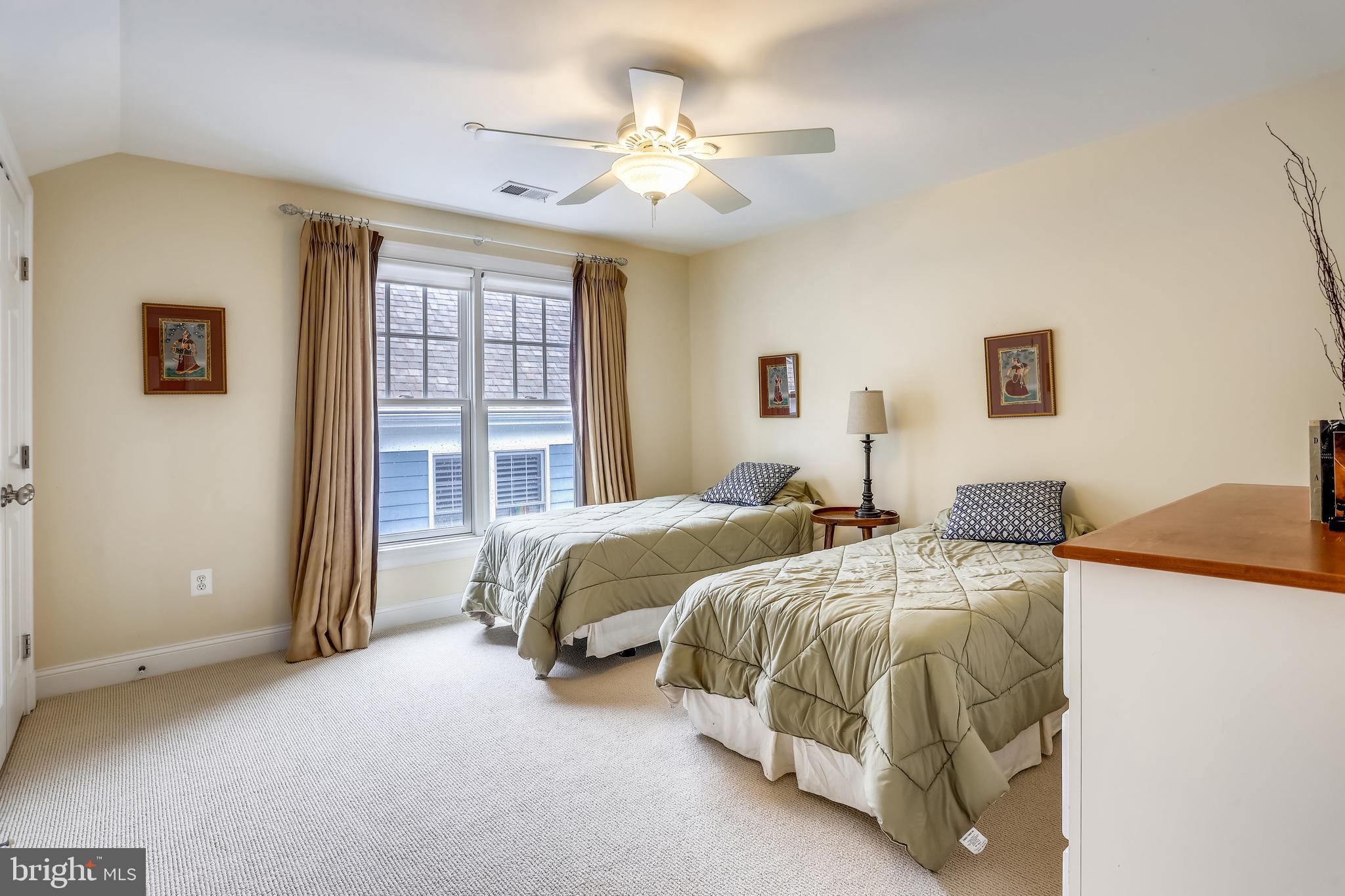ALTA VISTA TERRACE - Residential