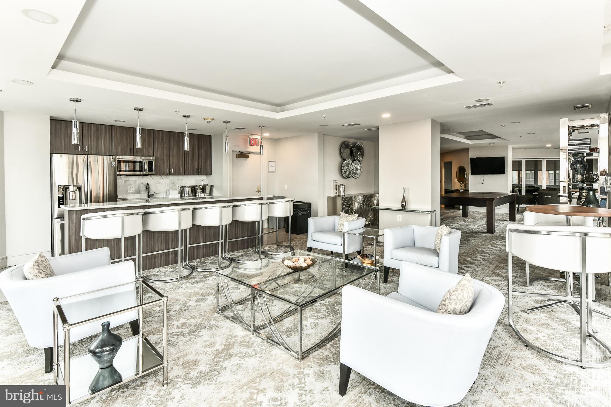 ECLIPSE ON CENTER PARK - Residential Lease