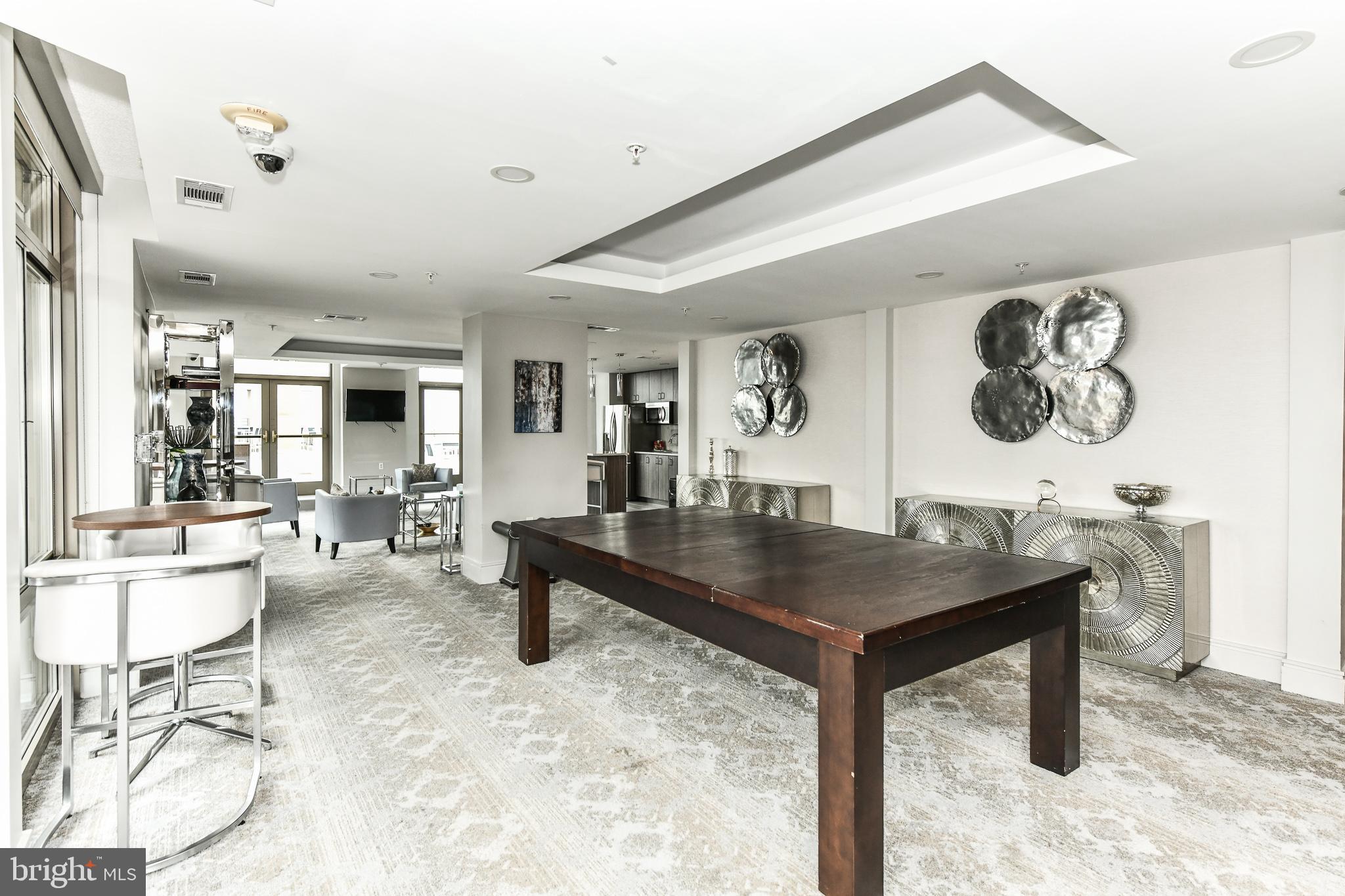 ECLIPSE ON CENTER PARK - Residential Lease