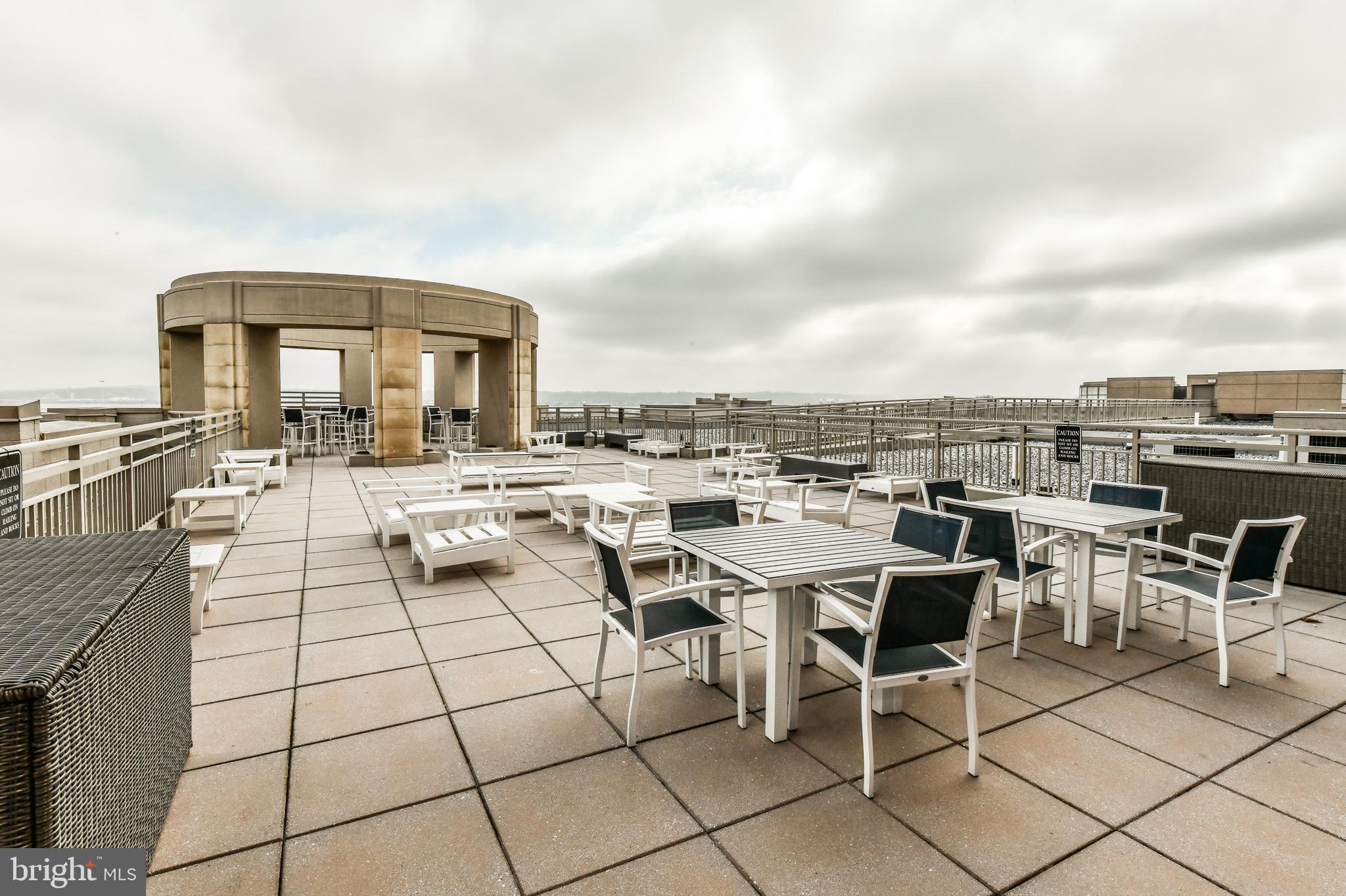 ECLIPSE ON CENTER PARK - Residential Lease