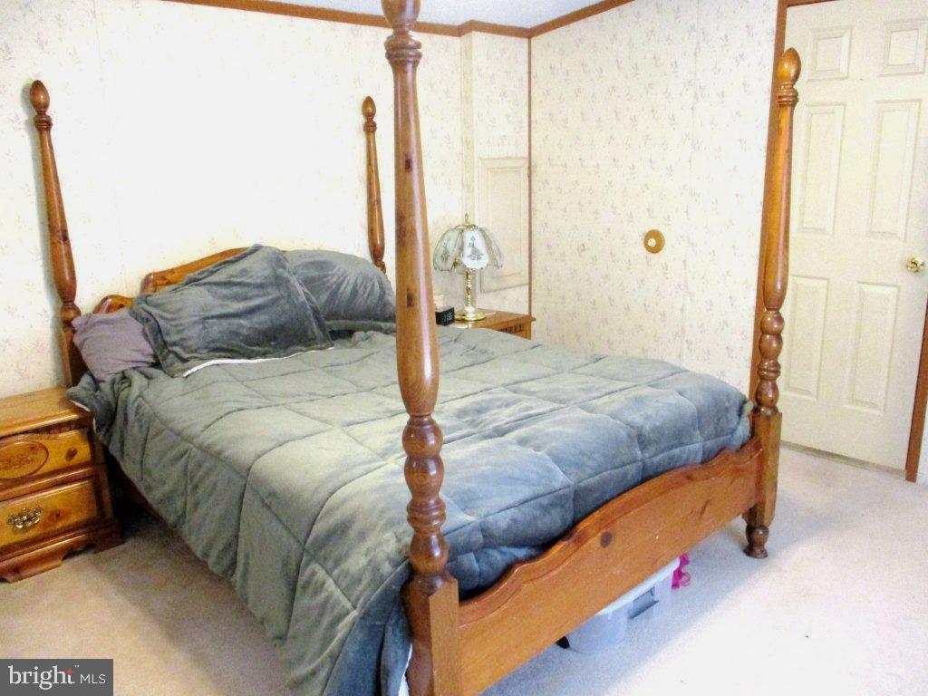 DEERFIELD VILLAGE MHP - Residential