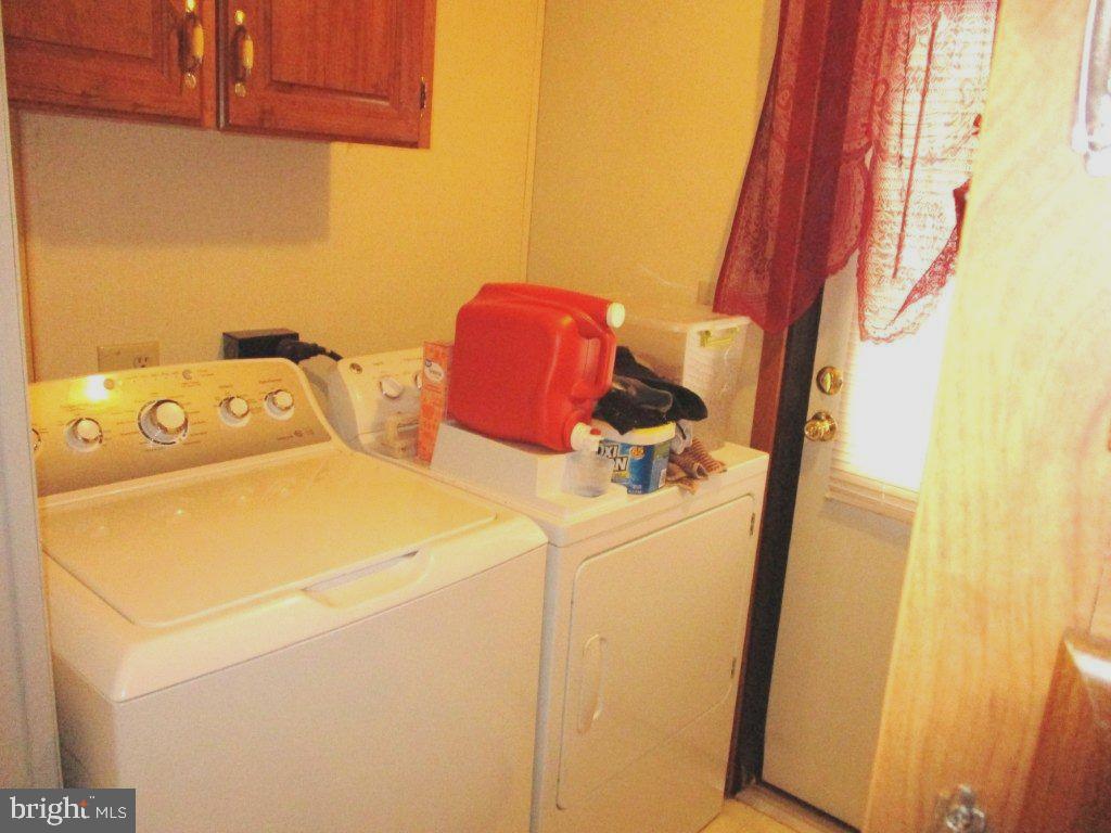 DEERFIELD VILLAGE MHP - Residential