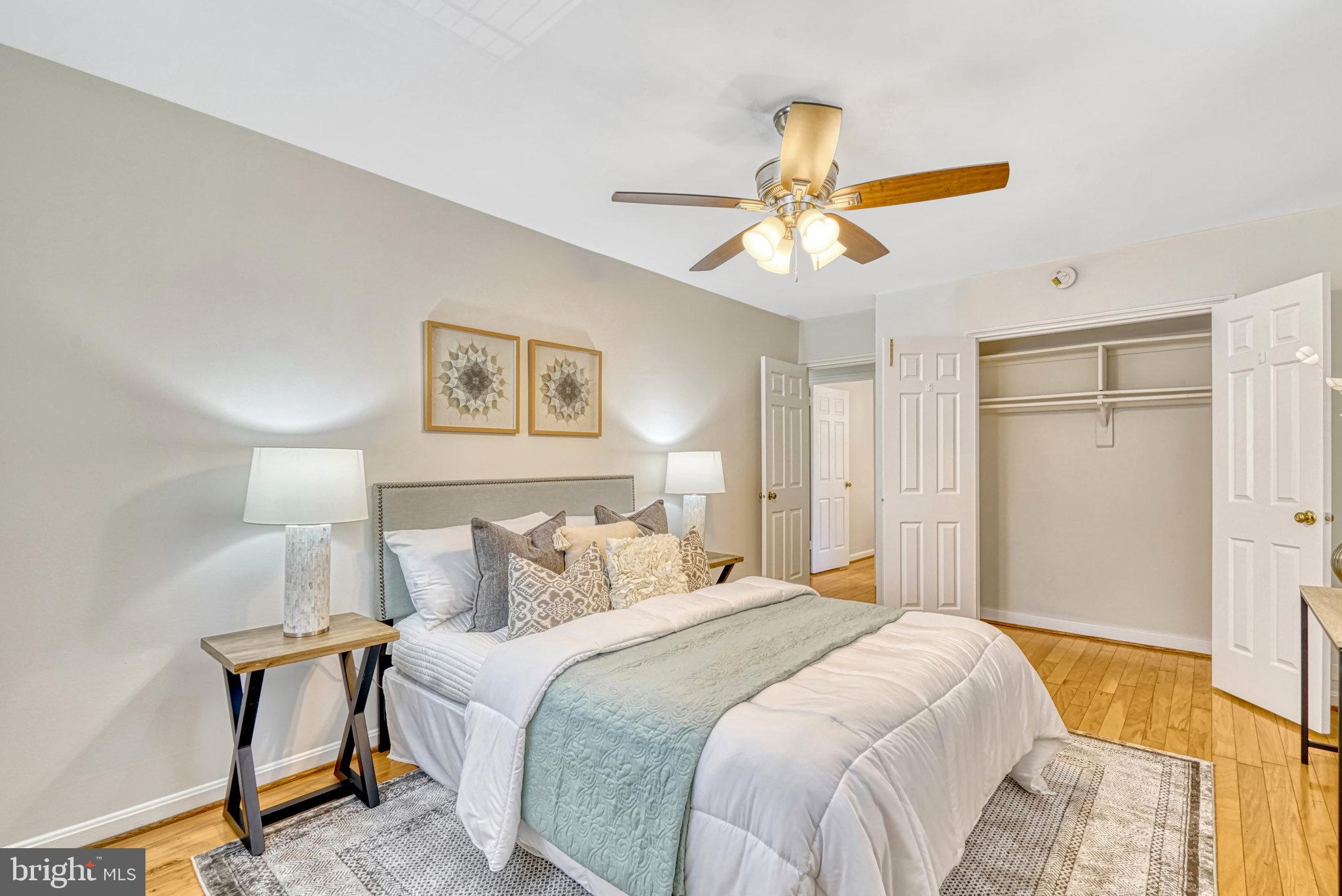 ARLINGTON OAKS - Residential