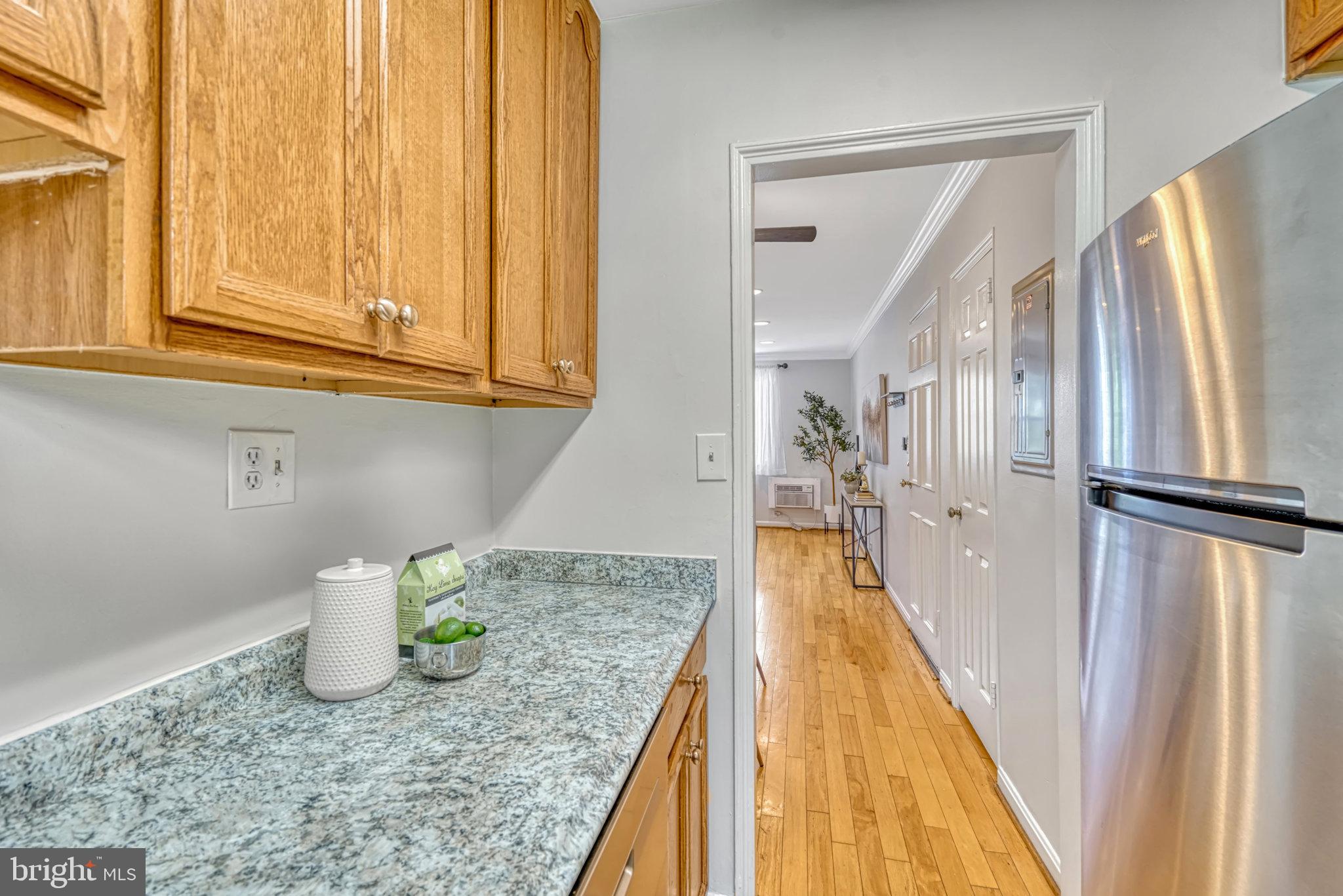 ARLINGTON OAKS - Residential