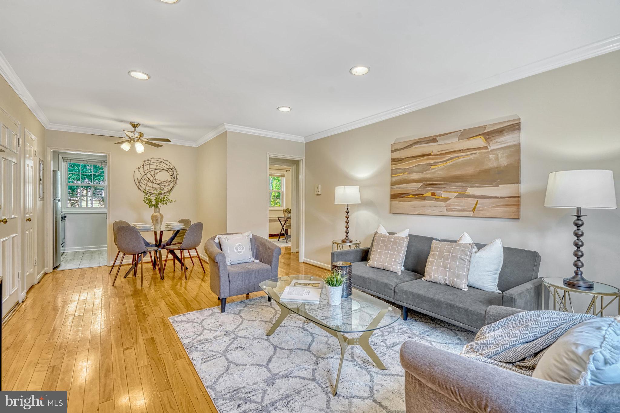 ARLINGTON OAKS - Residential