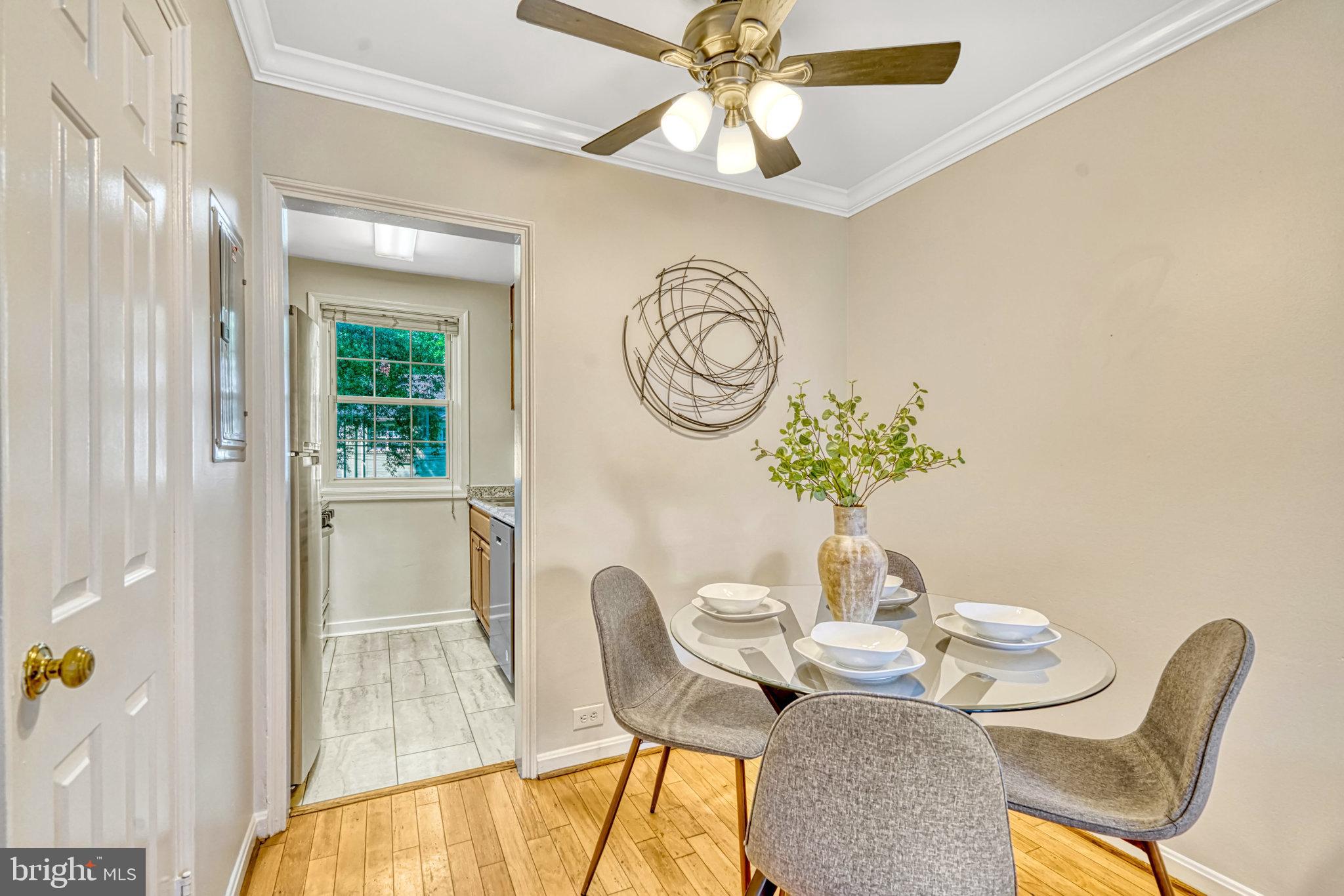 ARLINGTON OAKS - Residential