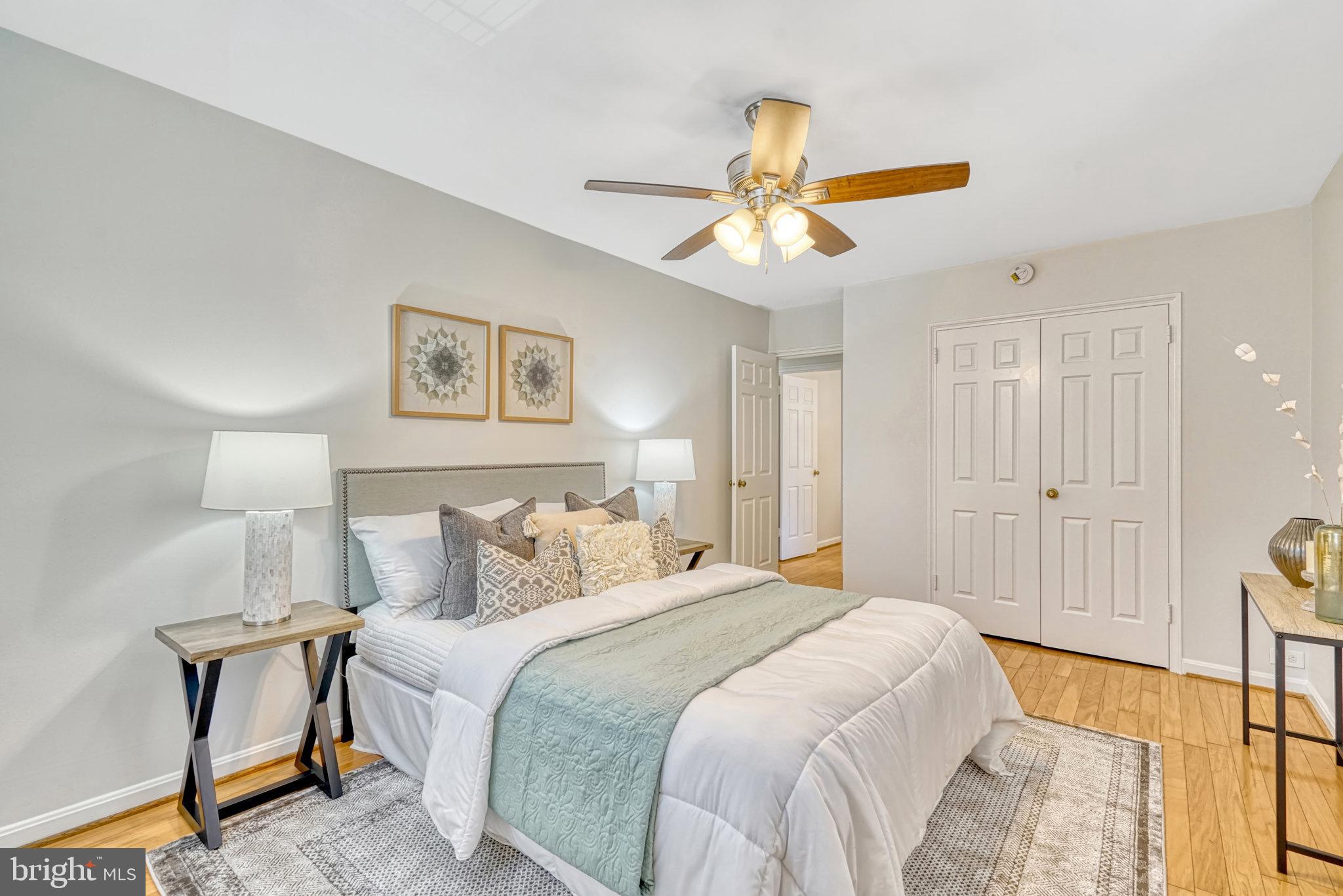 ARLINGTON OAKS - Residential