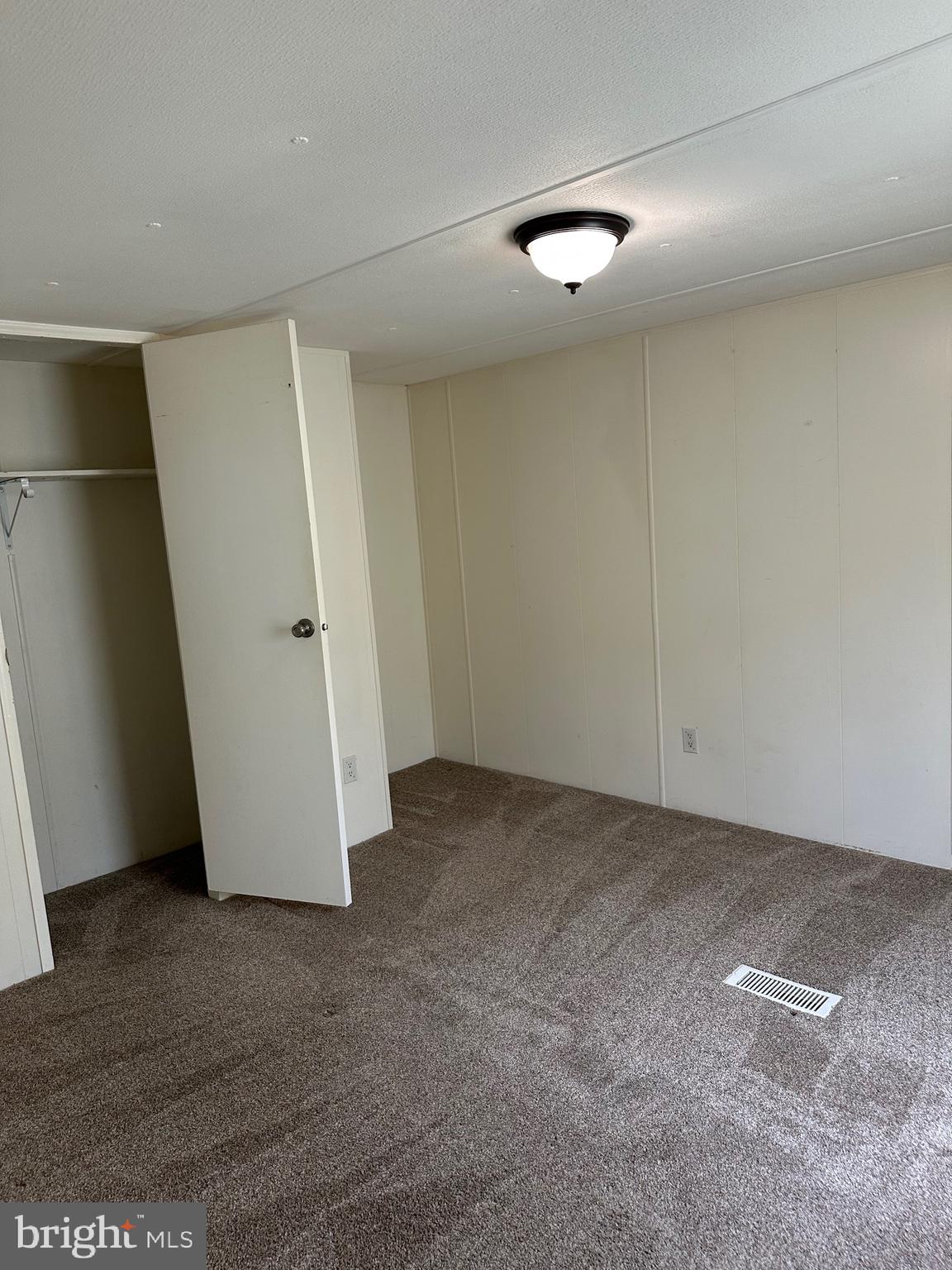 KEYES FERRY ACRES - Residential